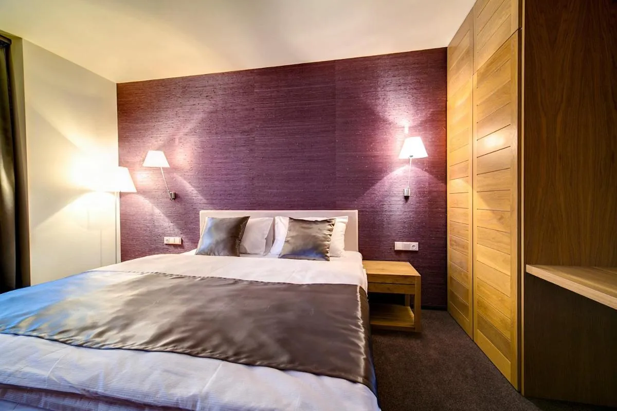 Double Room in Hotel Restaurant Darwin