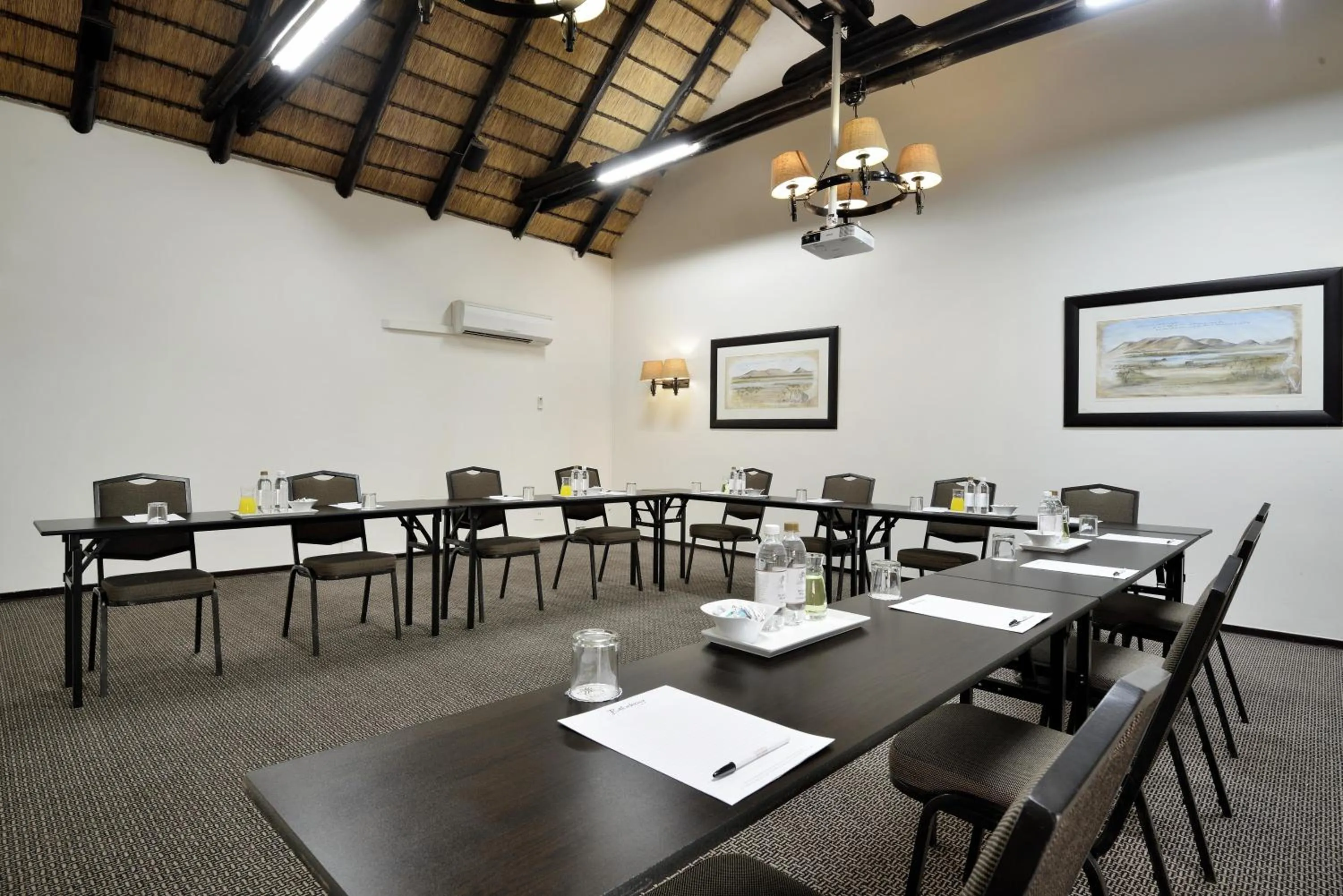 Meeting/conference room in Bakubung Bush Lodge