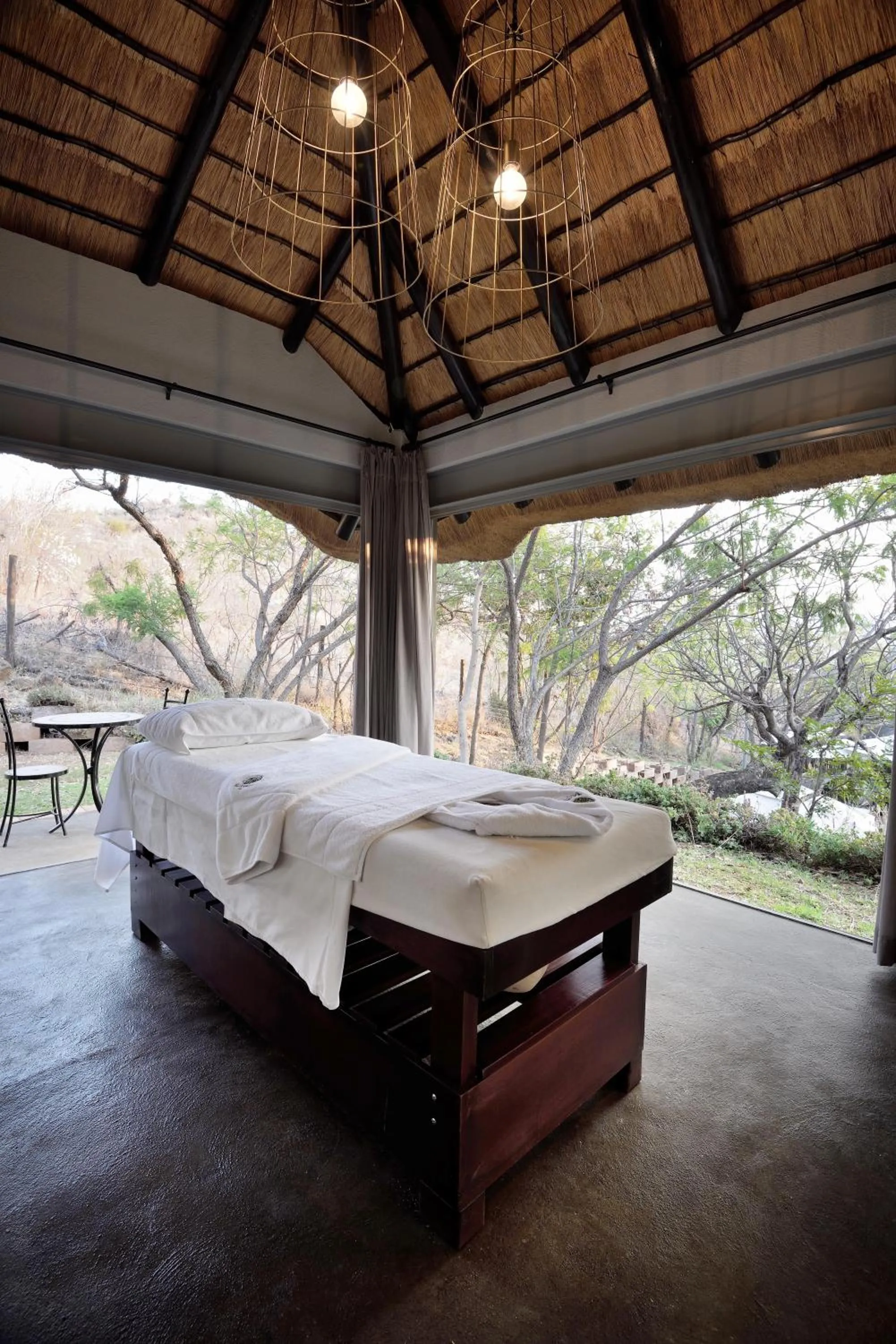 Spa and wellness centre/facilities, Bed in Bakubung Bush Lodge