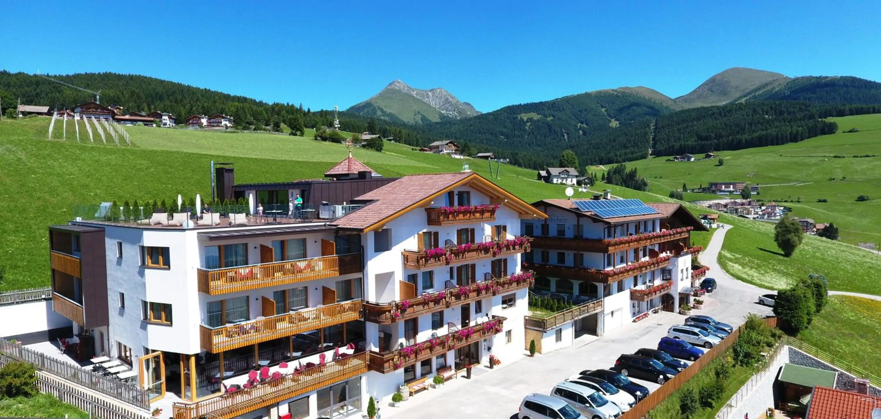 Facade/entrance in Hotel Kristall