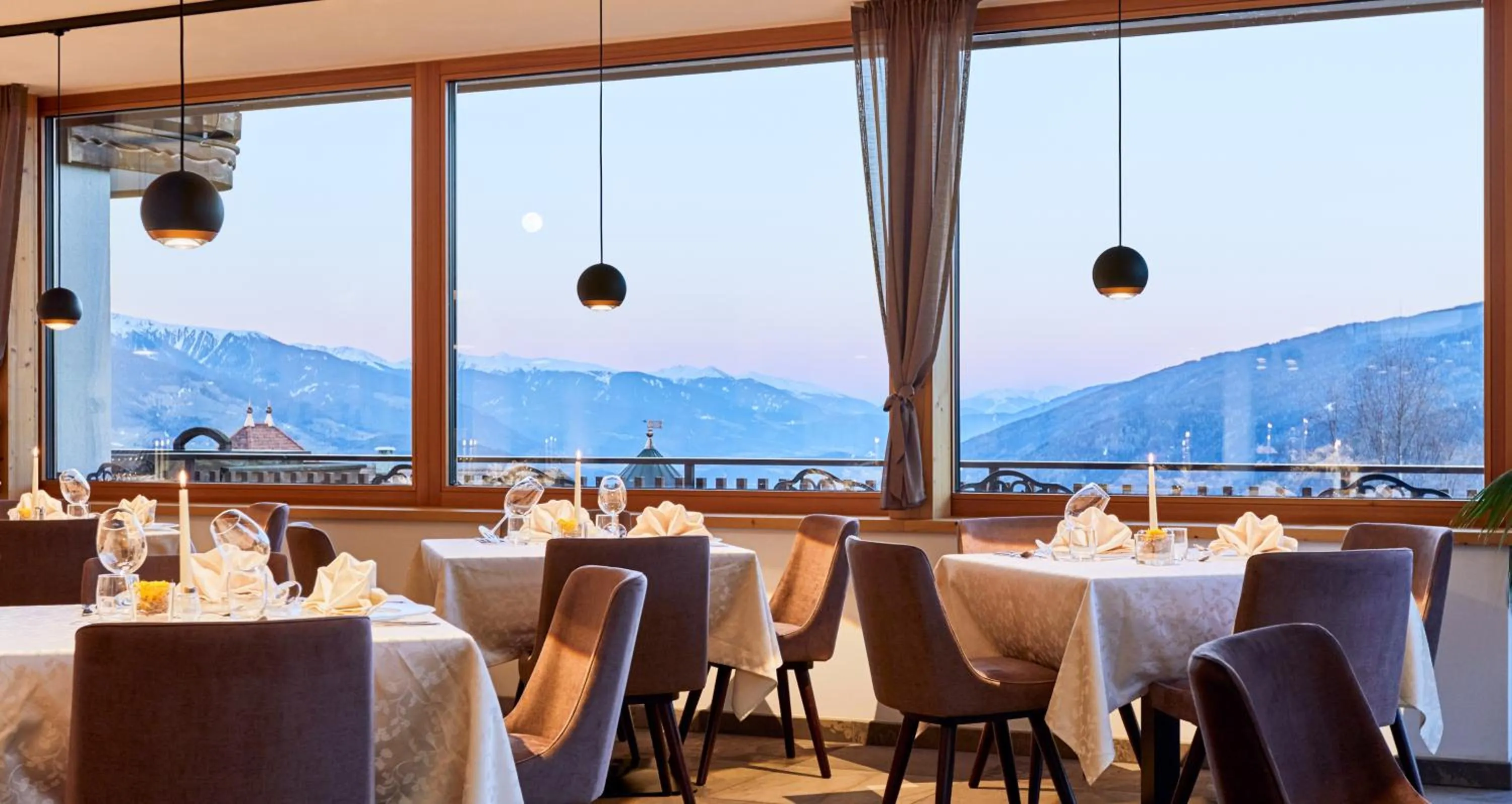 Dining area in Hotel Kristall