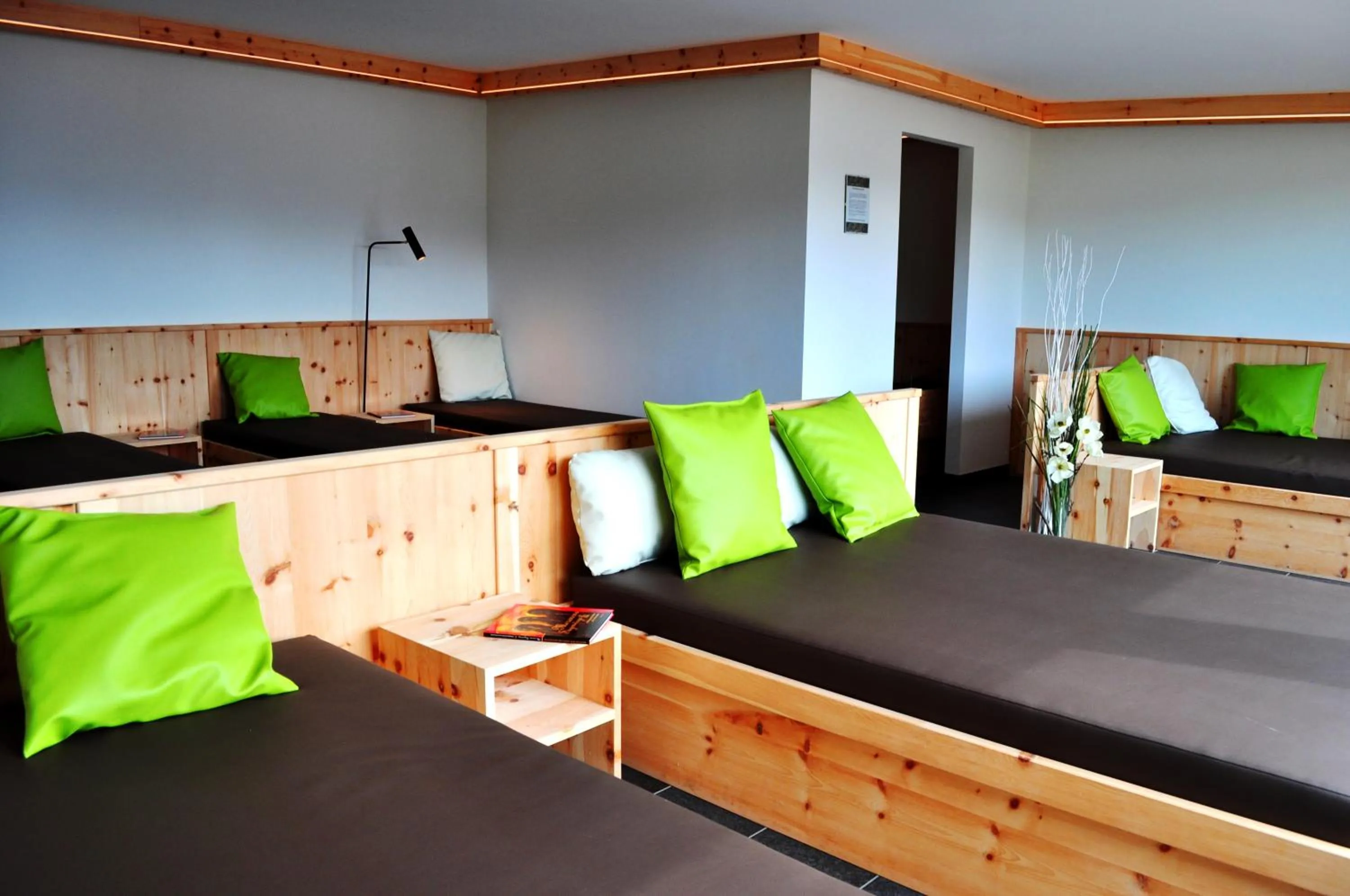 Spa and wellness centre/facilities, Bed in Hotel Kristall