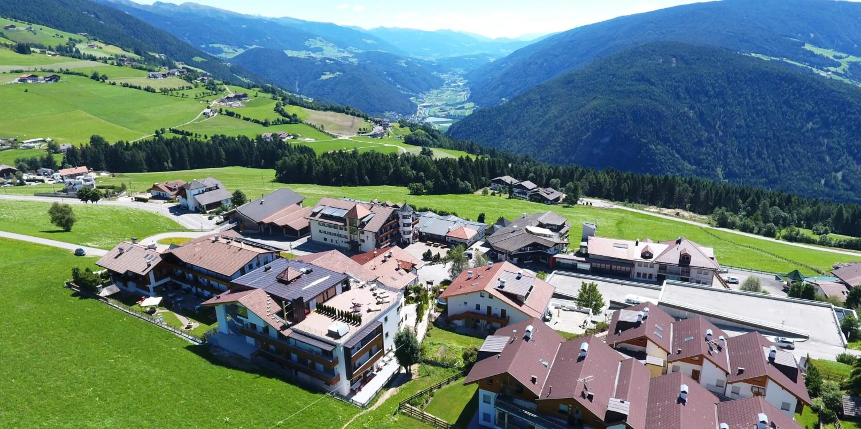 Facade/entrance in Hotel Kristall