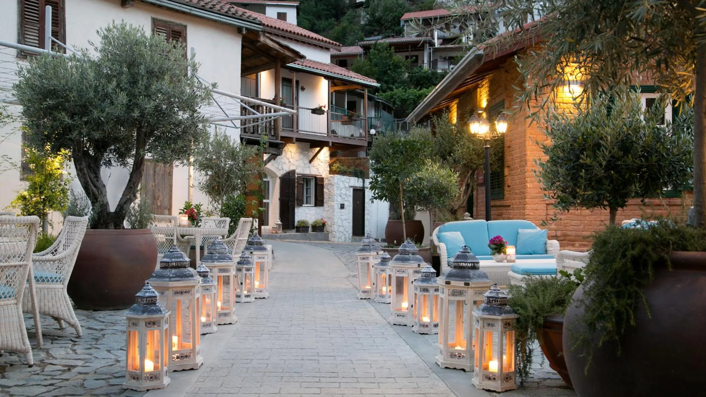 Restaurant/places to eat in Casale Panayiotis