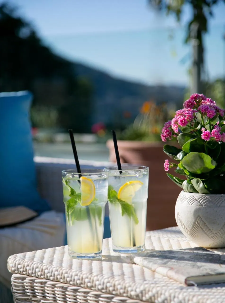 Drinks in Casale Panayiotis