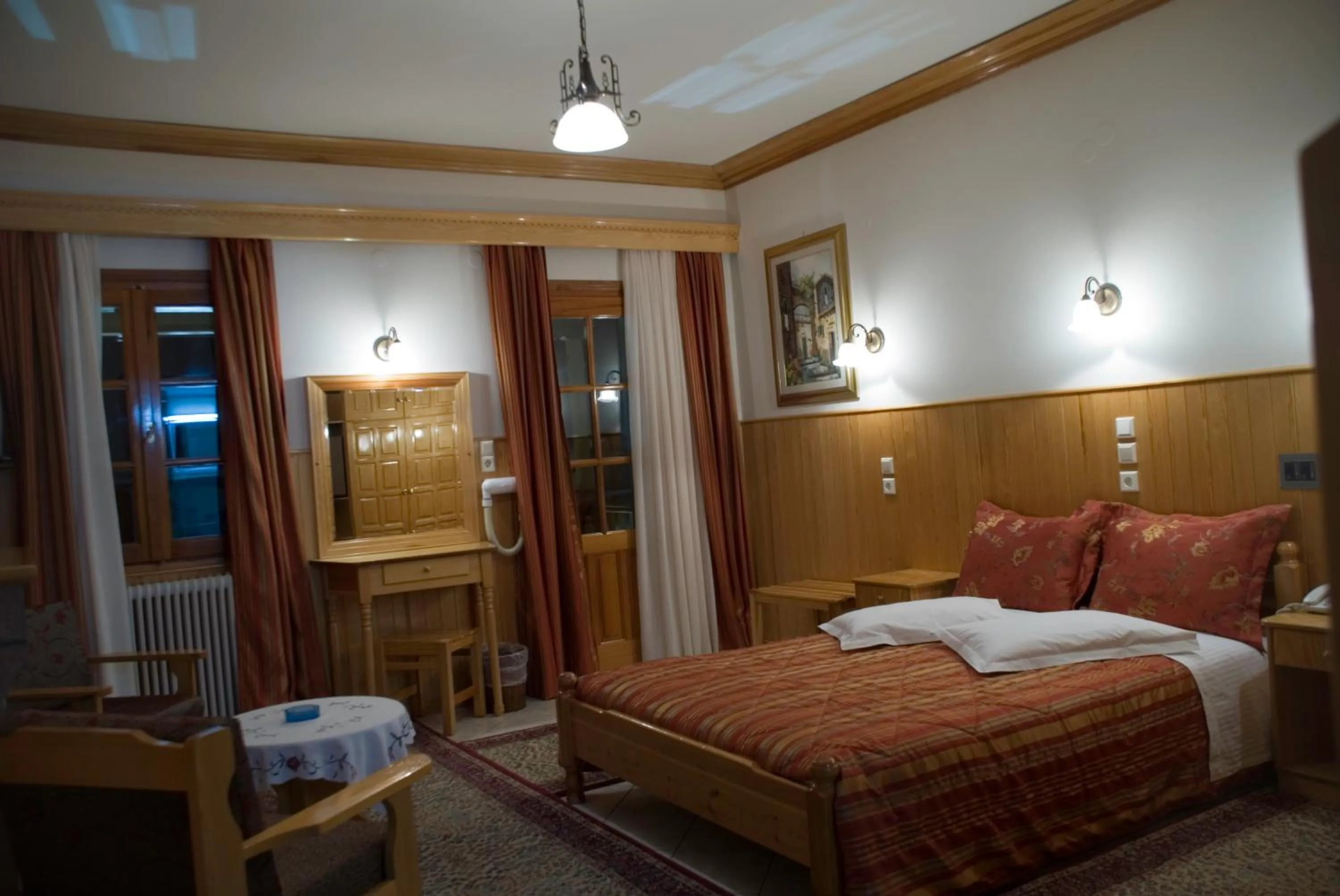 Photo of the whole room, Bed in Asteri Metsovou