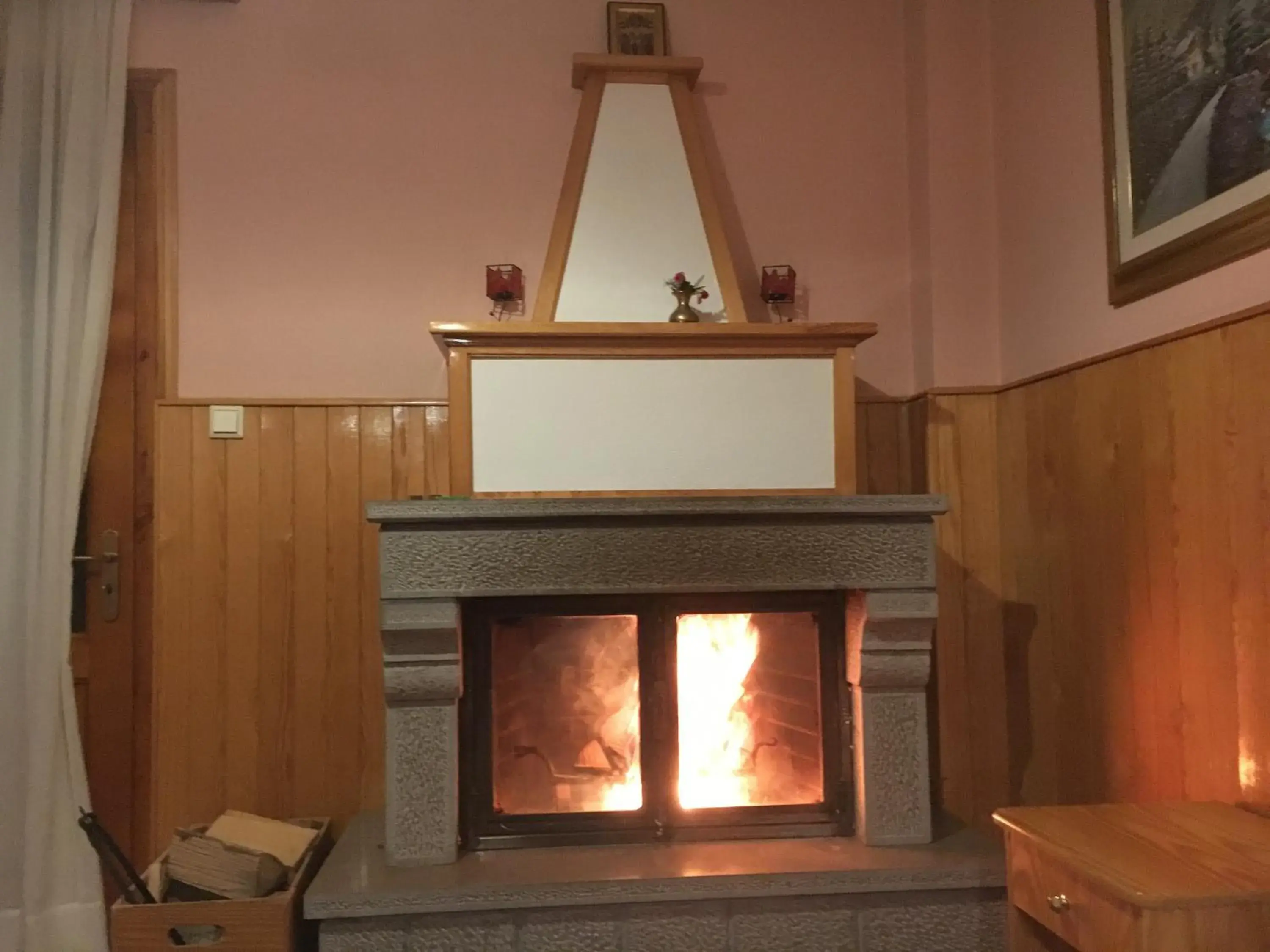 Triple Room with Fireplace and Spa Bath in Asteri Metsovou Triple Room with Fireplace and Spa Bath in Asteri Metsovou