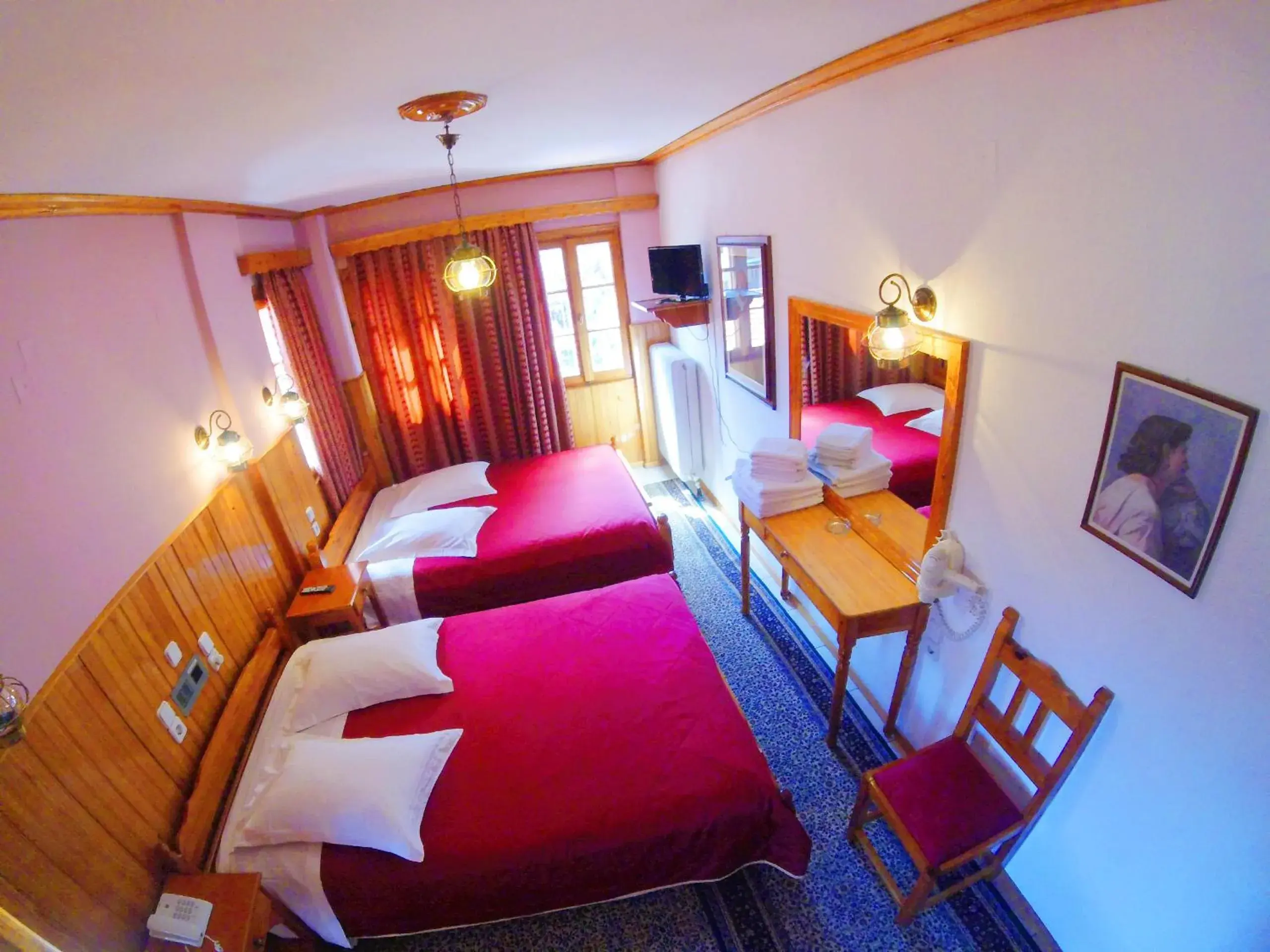 Triple Room in Asteri Metsovou Triple Room in Asteri Metsovou