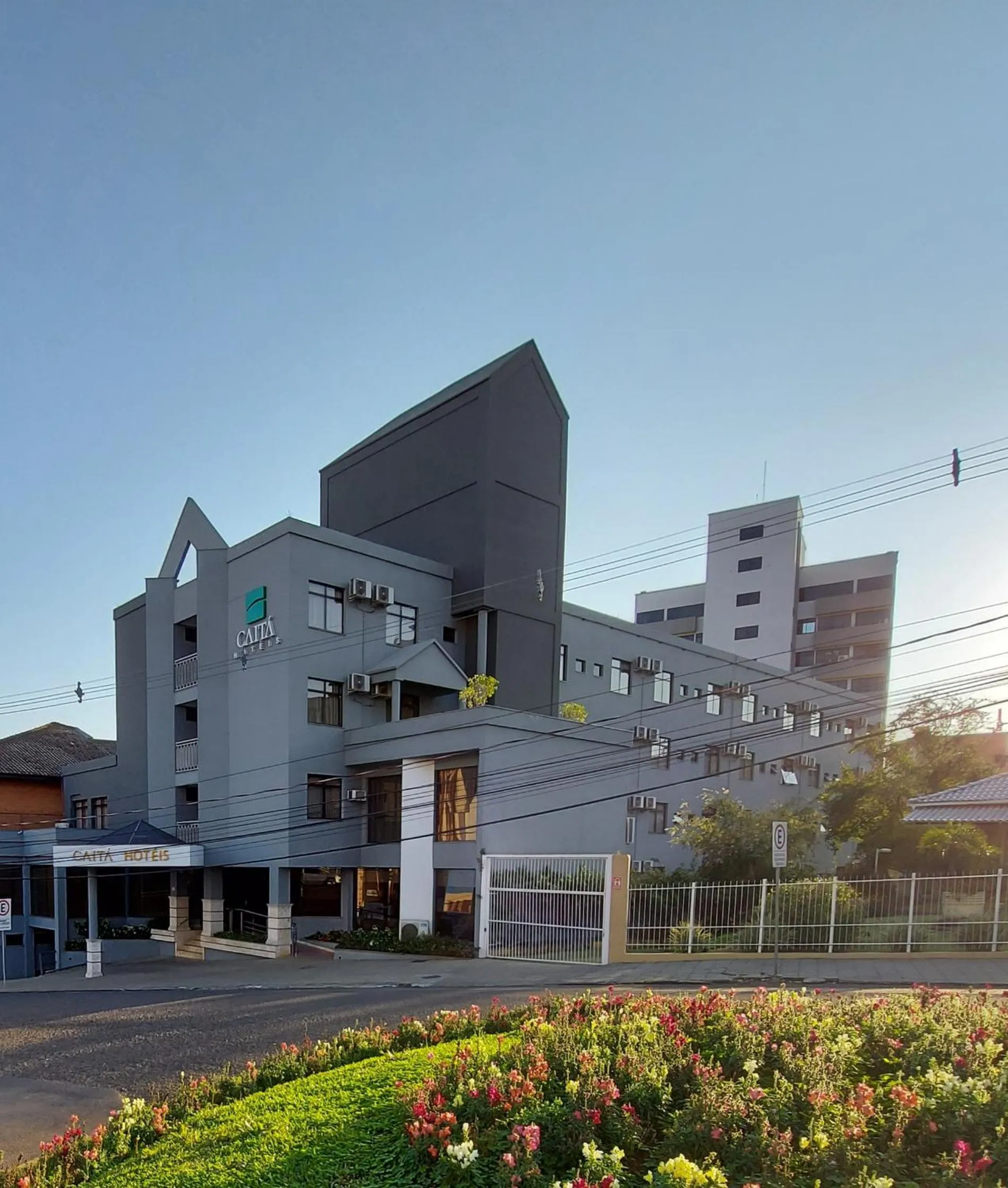 Facade/entrance in Caitá Hotéis