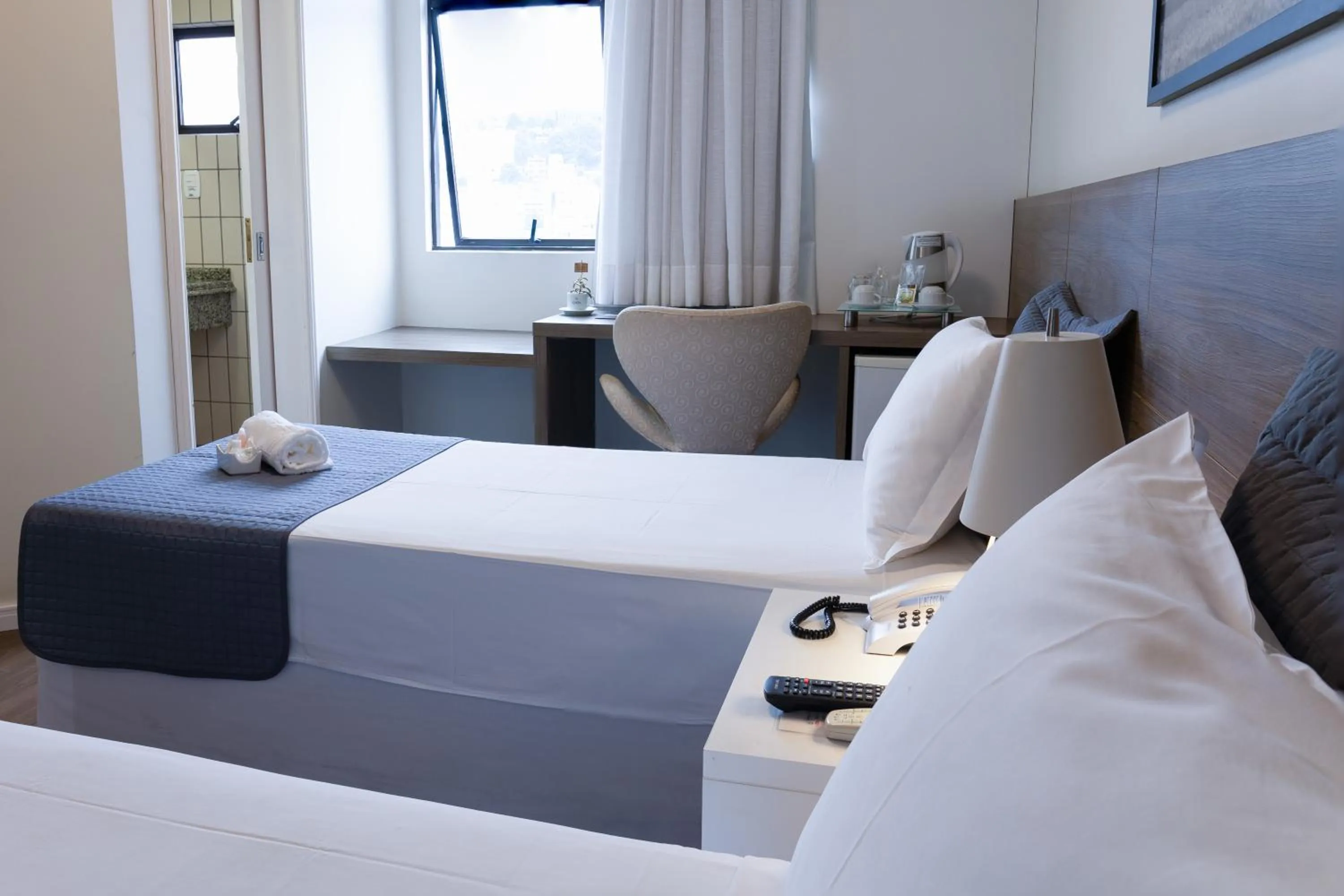 Property building, Bed in Caitá Hotéis