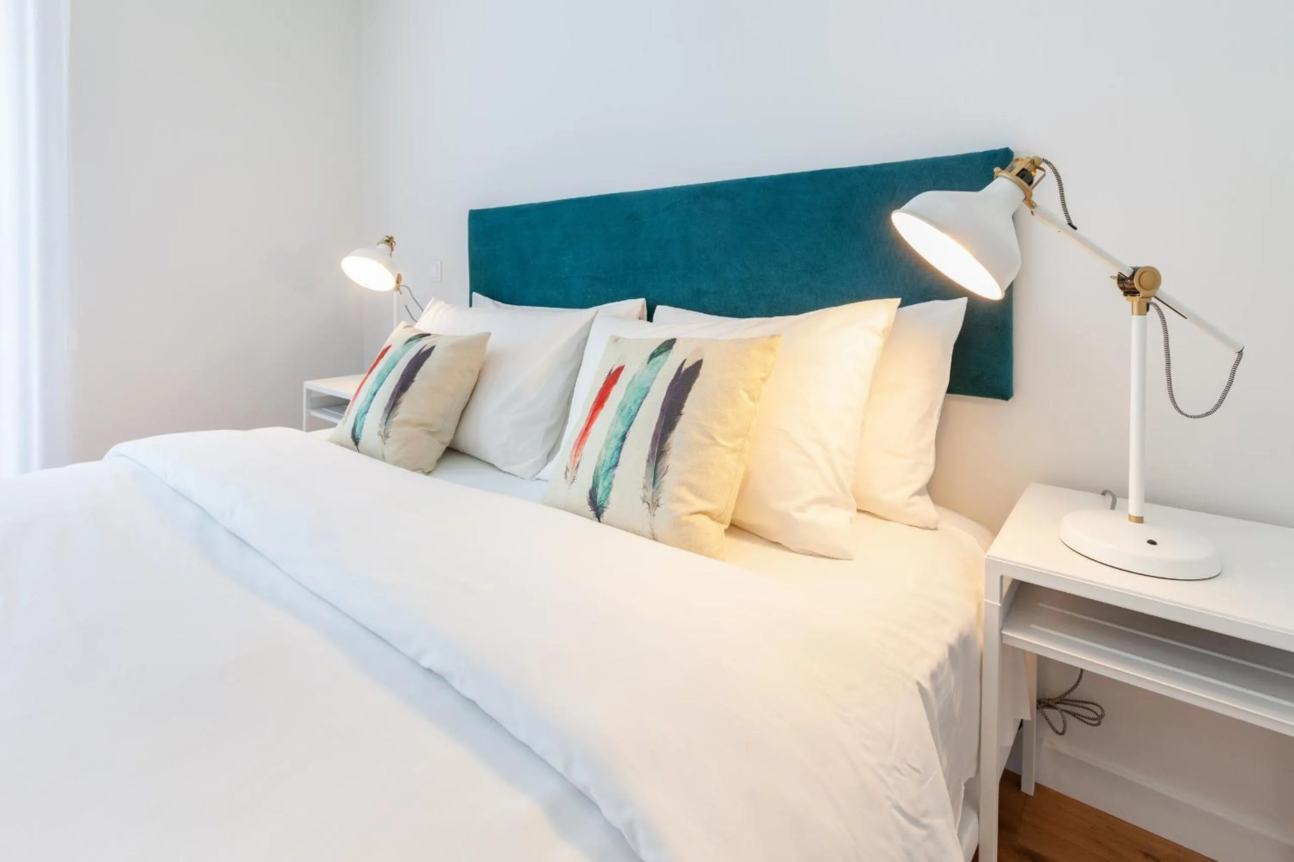 Bed in Oporto Palace Apartments