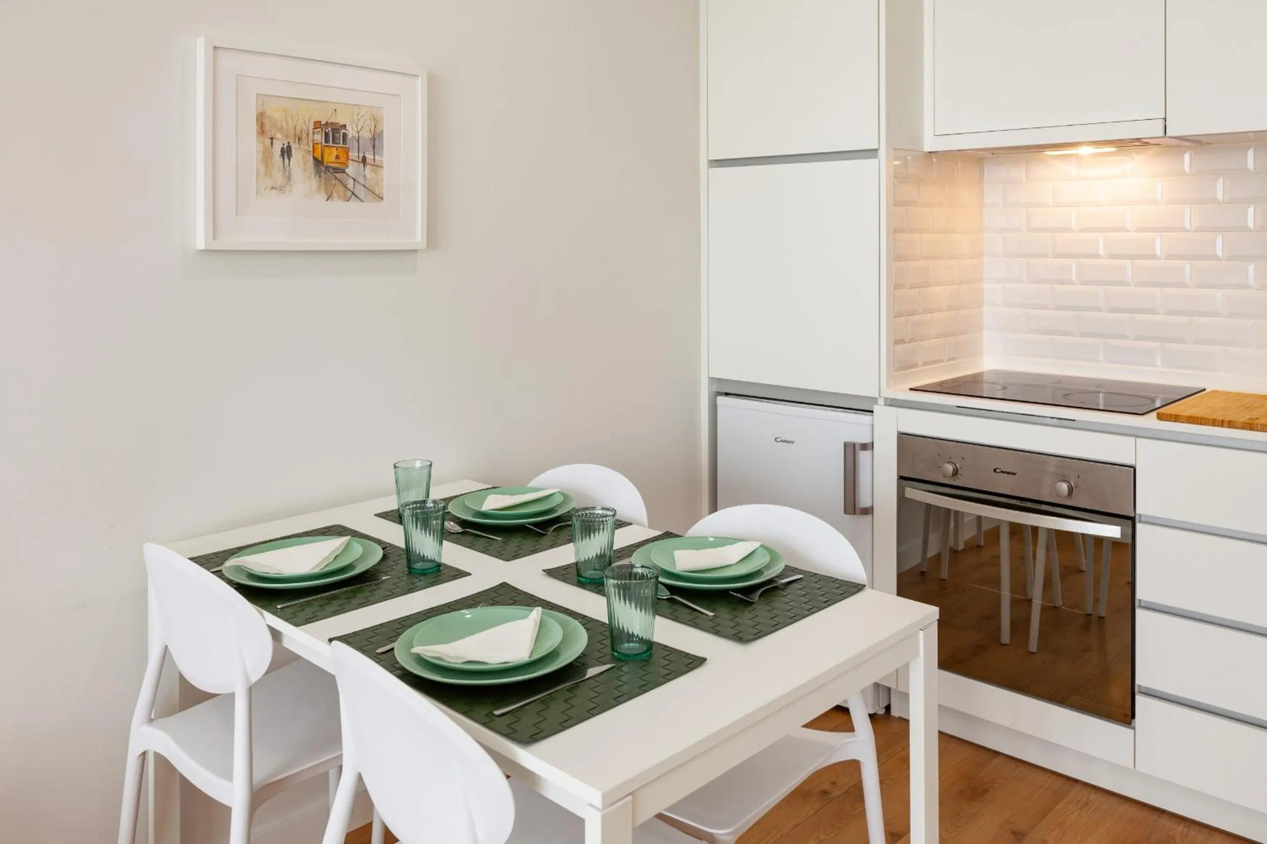 Dining area in Oporto Palace Apartments