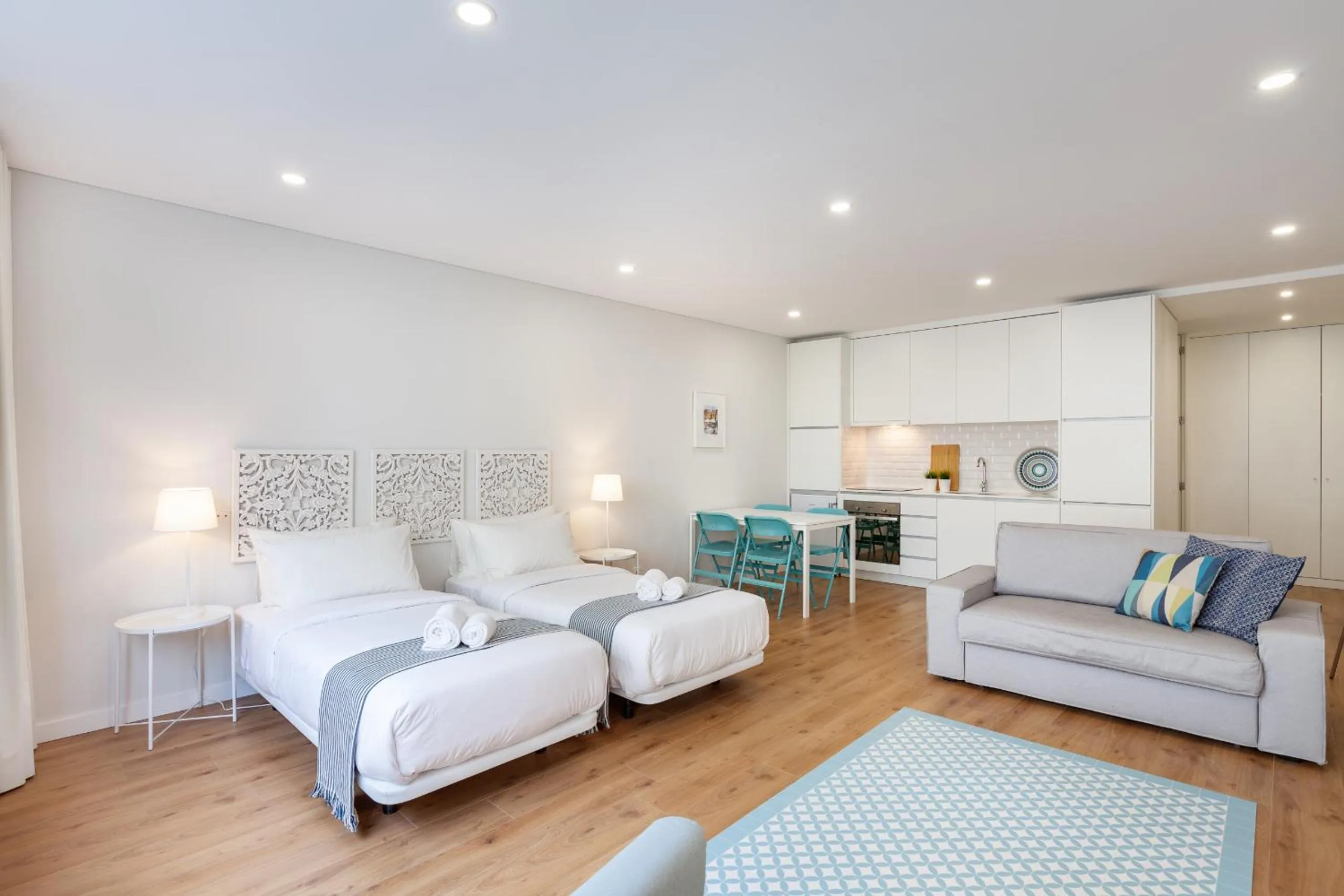 Bed in Oporto Palace Apartments