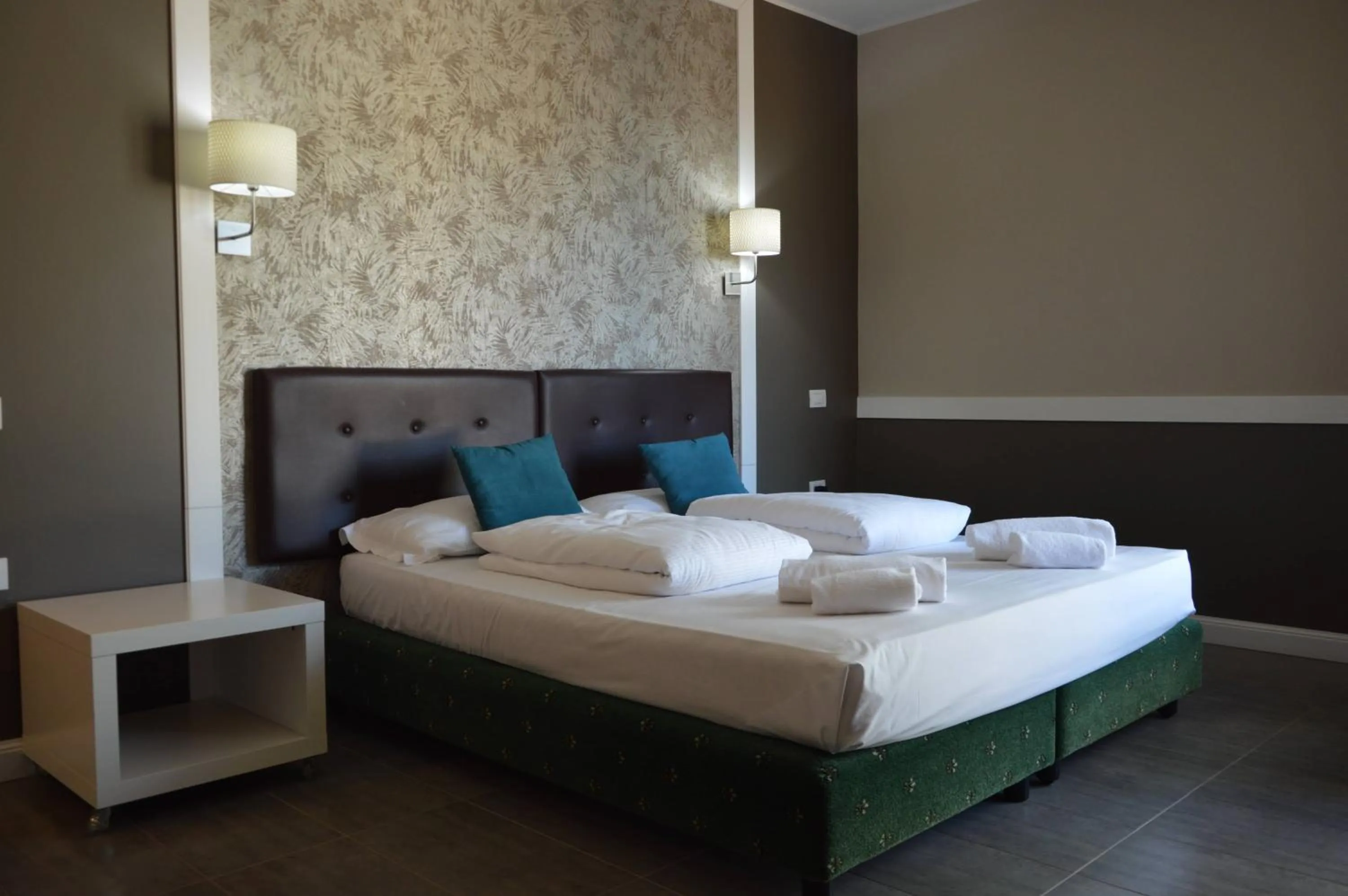 Bedroom, Bed in Blue Dream Hotel