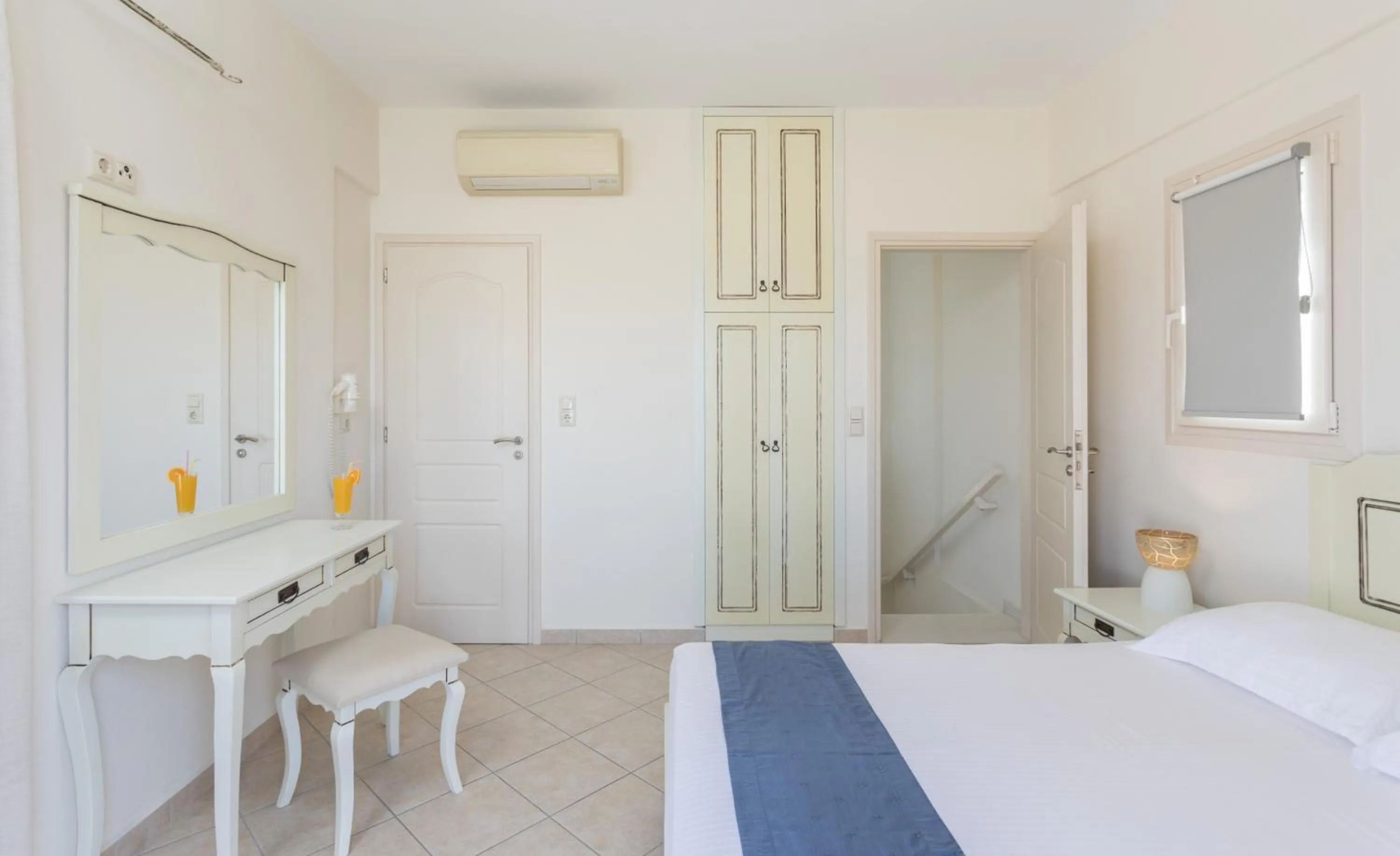 Bedroom, Bed in Iliada Villas