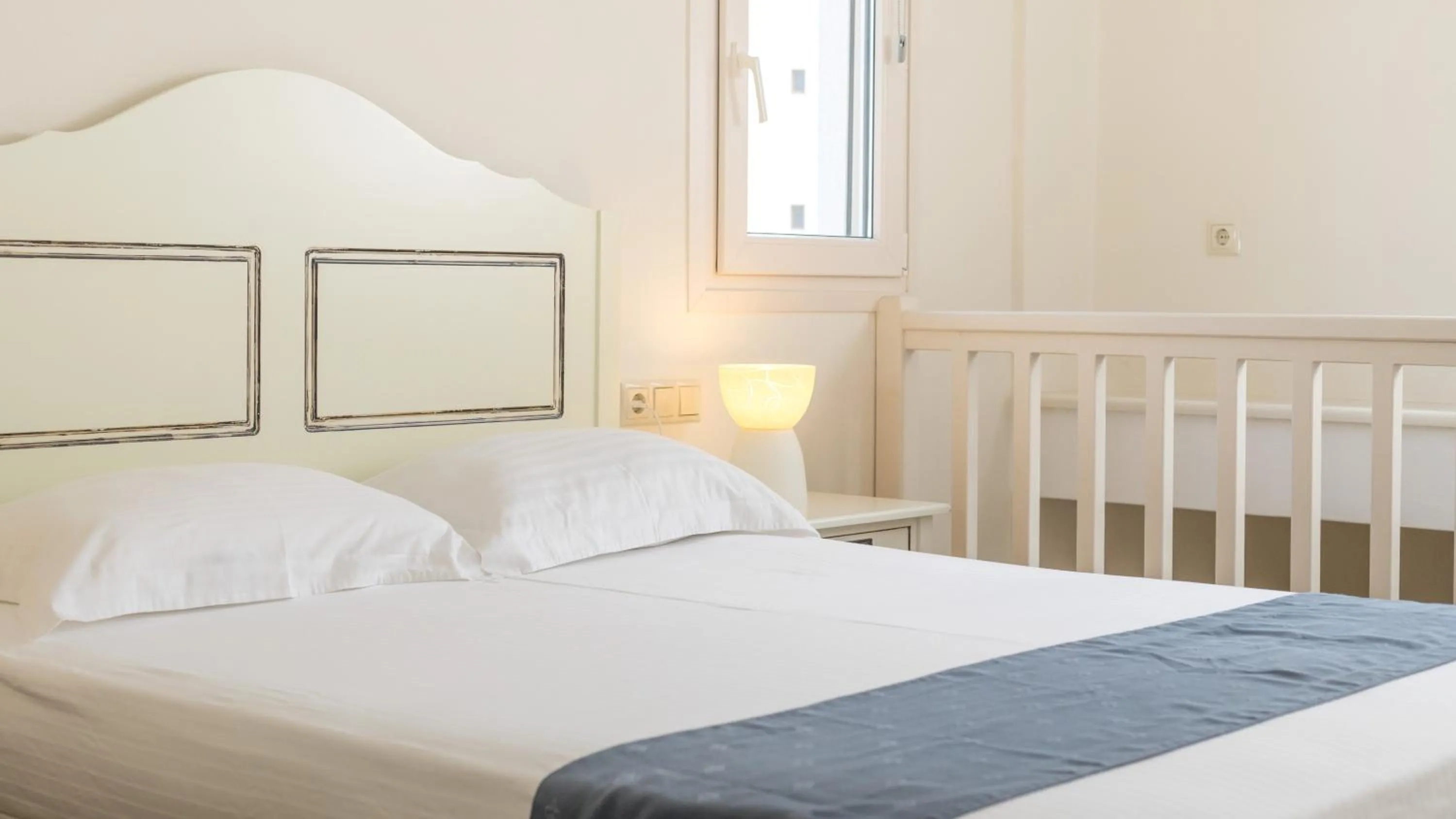 Bed in Iliada Villas