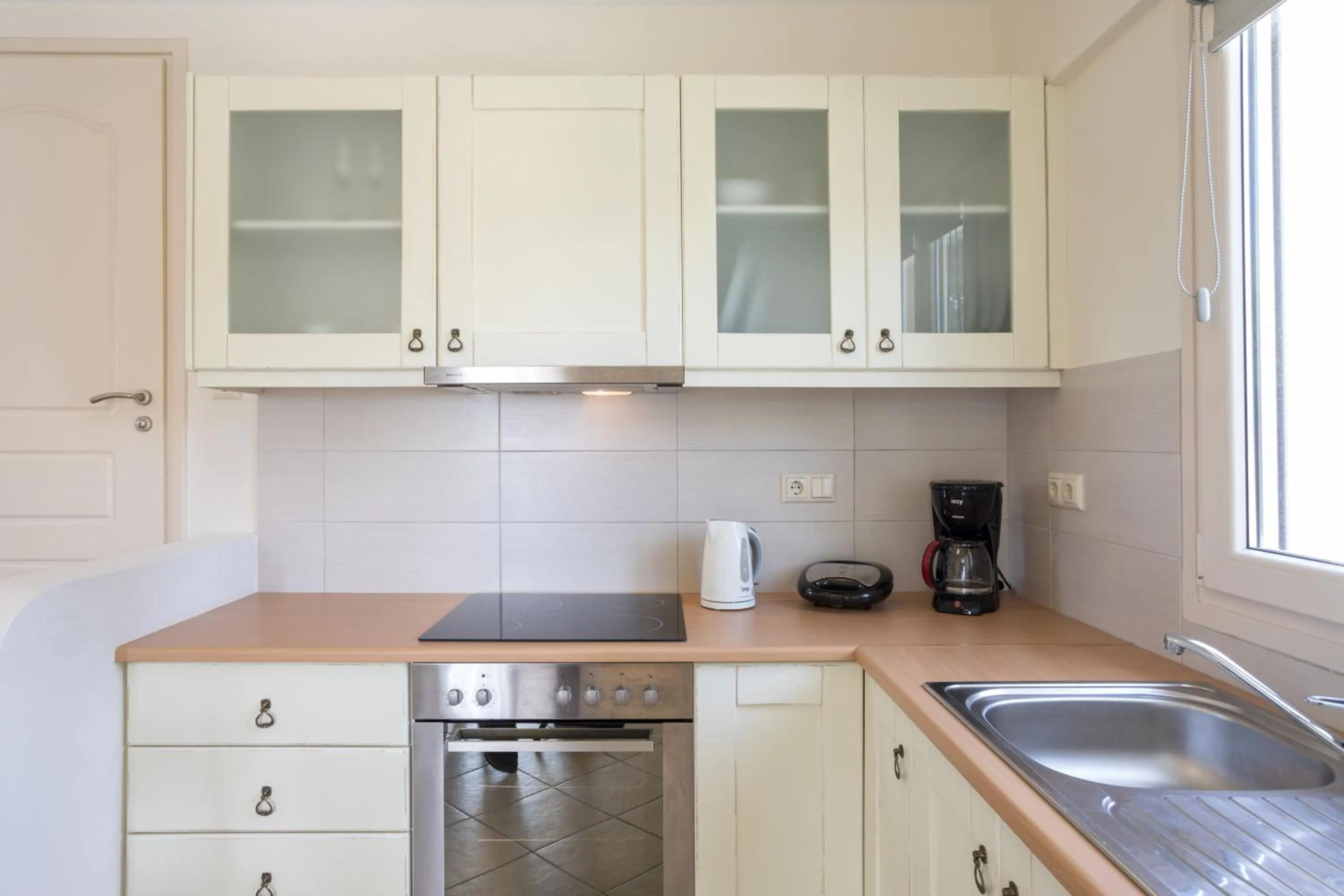 Coffee/tea facilities in Iliada Villas