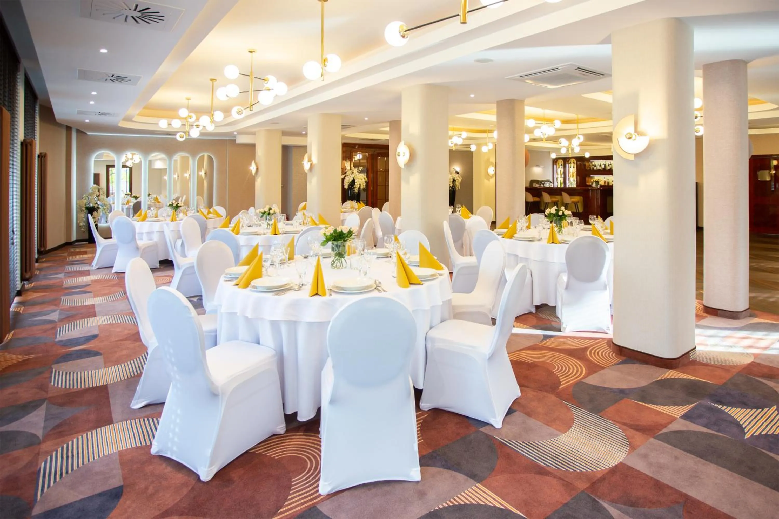 Restaurant/places to eat in Hotel Styl 70