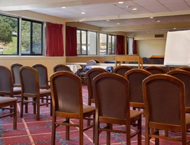 Meeting/conference room in Ramada by Wyndham Yonkers