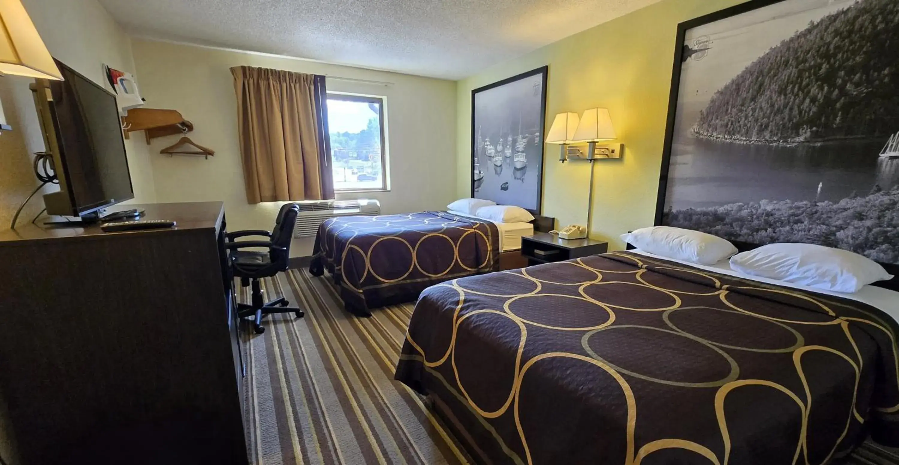 Bed in Super 8 by Wyndham Augusta Bed in Super 8 by Wyndham Augusta