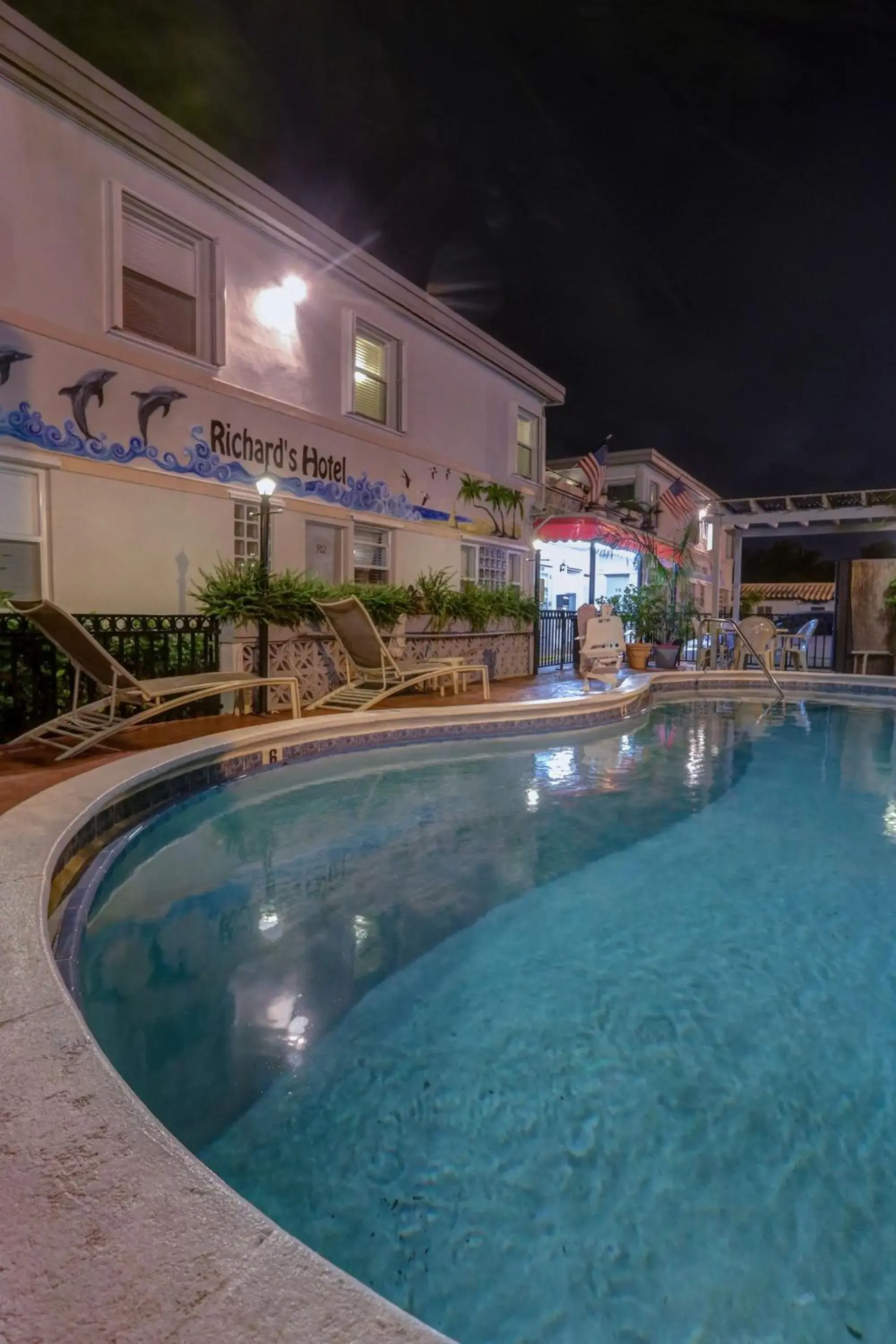 Pool view in Richard's Hotel Pool view in Richard's Hotel