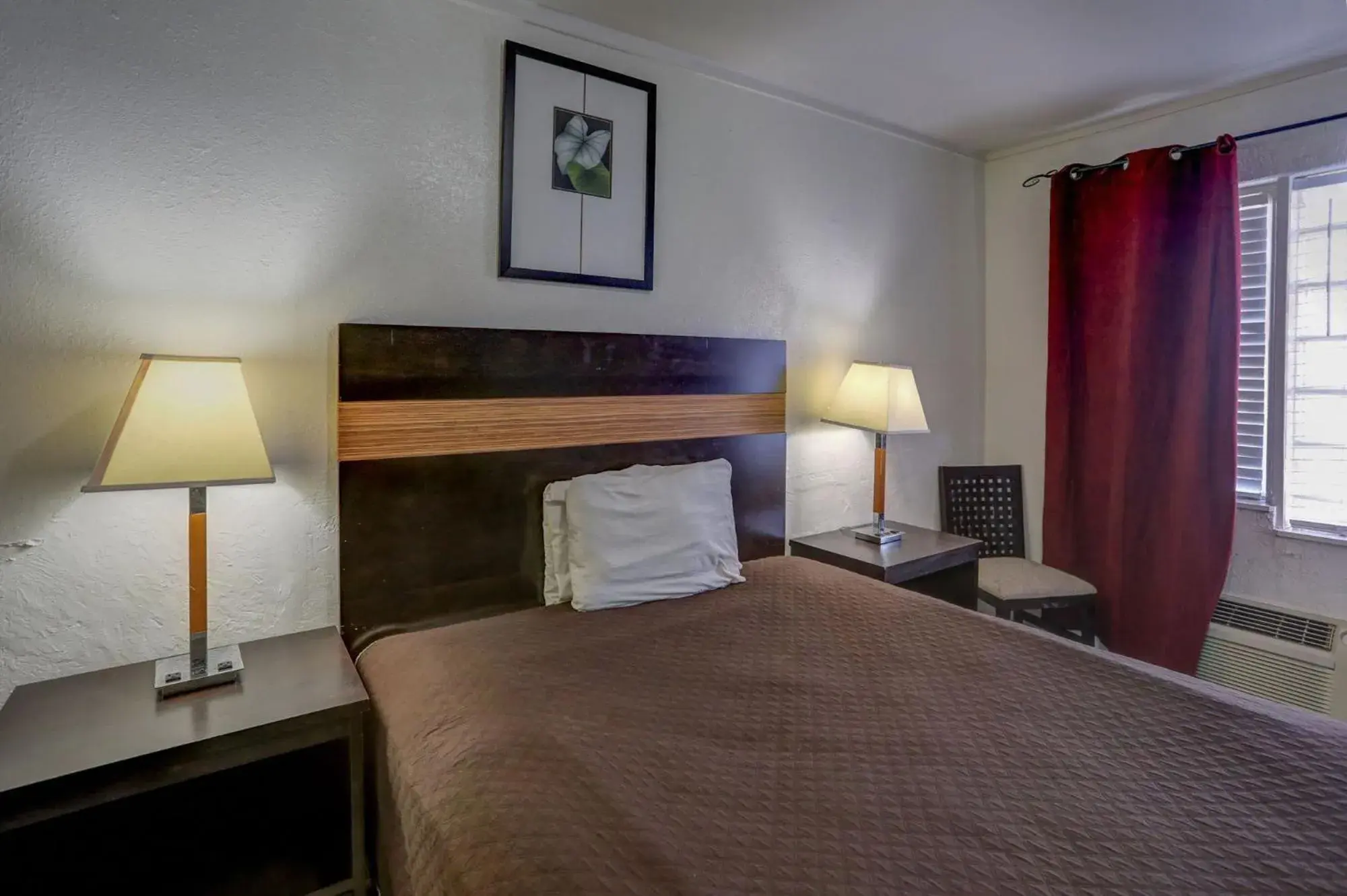 Bed in Richard's Hotel Bed in Richard's Hotel