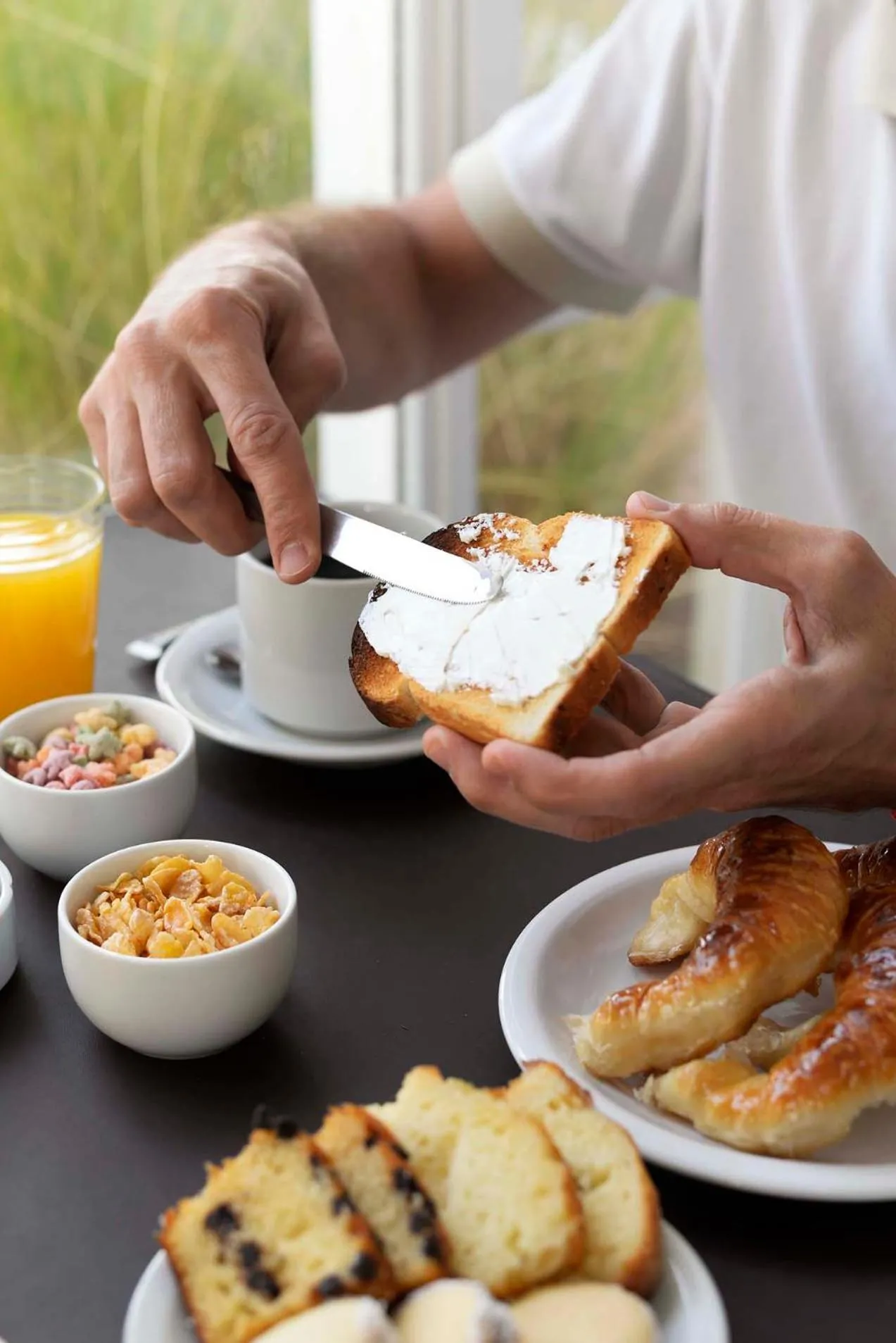 Breakfast in Los Tulipanes Apart de Mar
