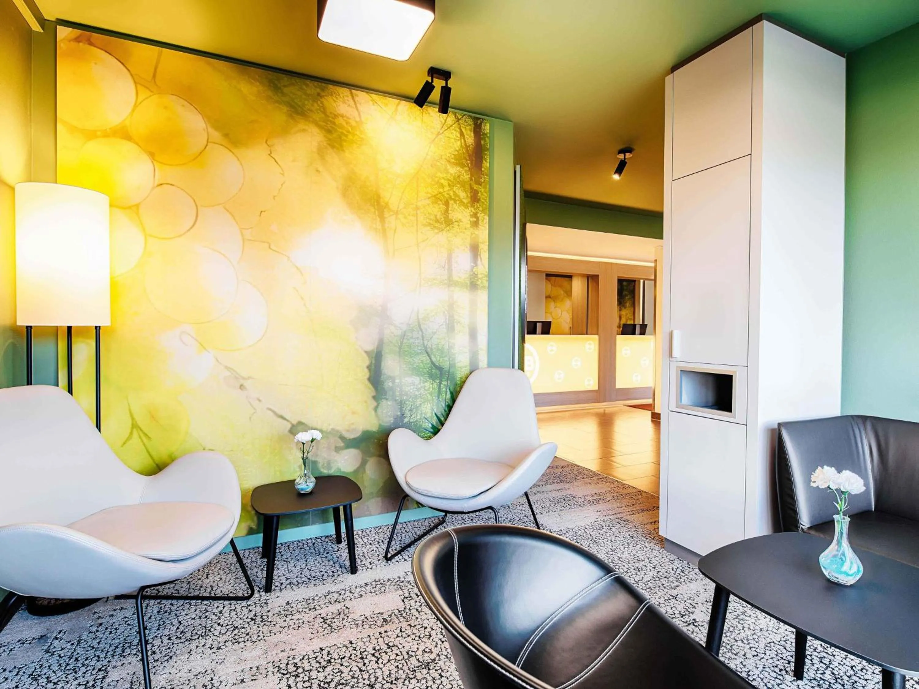 Lobby or reception in B&B HOTEL Baden-Airpark