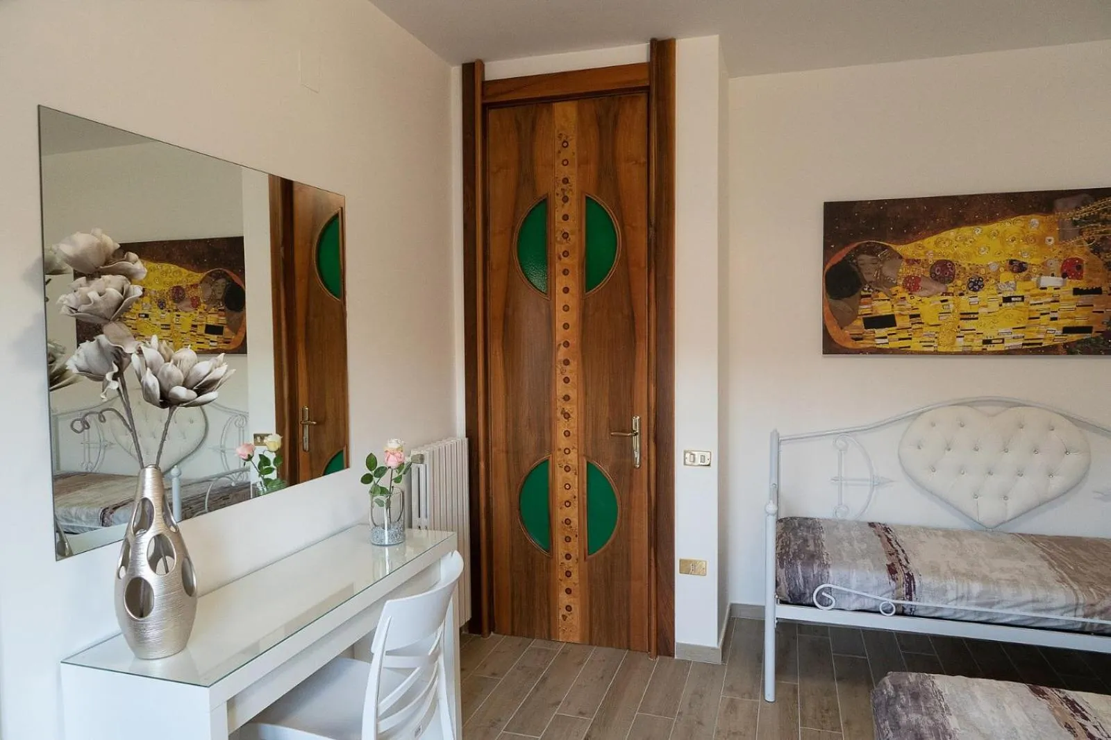 Photo of the whole room, Bed in B&B IL CAVALIERE