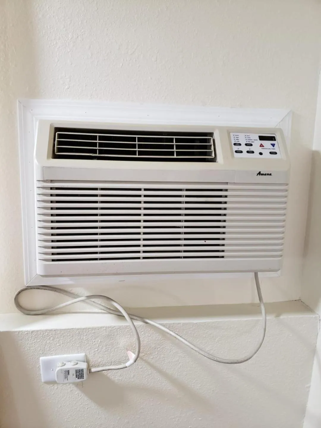 air conditioner in Value Inn & Suites Salina
