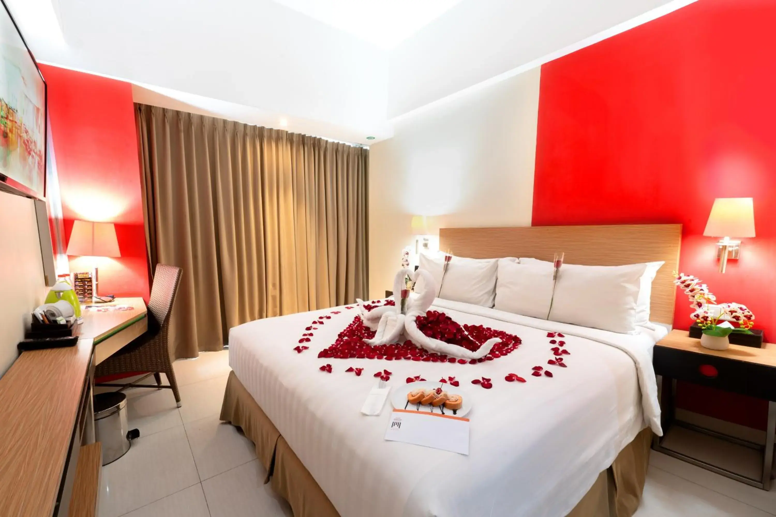 Bed in Atrium Premiere Hotel Yogyakarta Ambarukmo Bed in Atrium Premiere Hotel Yogyakarta Ambarukmo