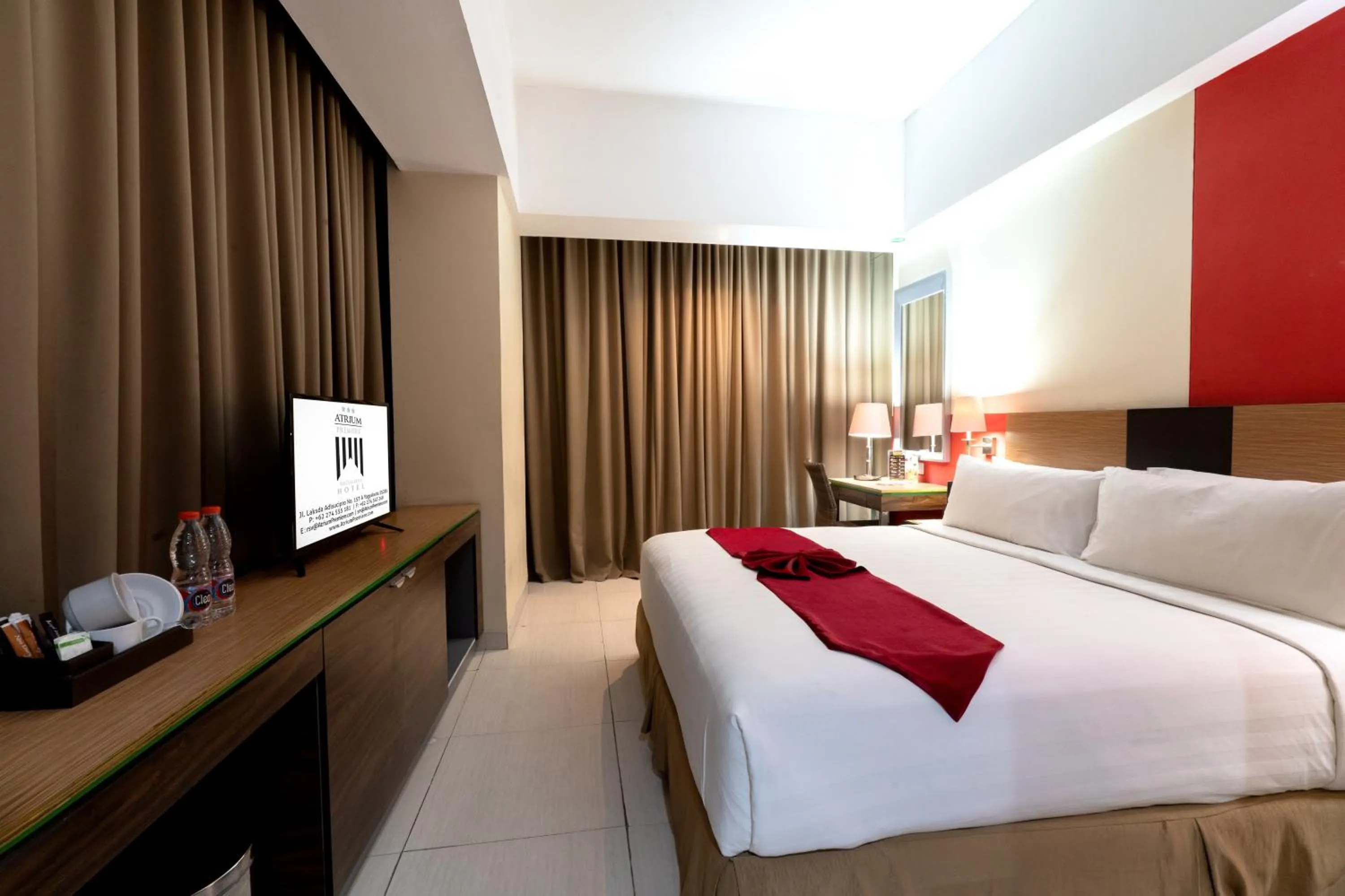 Bed in Atrium Premiere Hotel Yogyakarta Ambarukmo