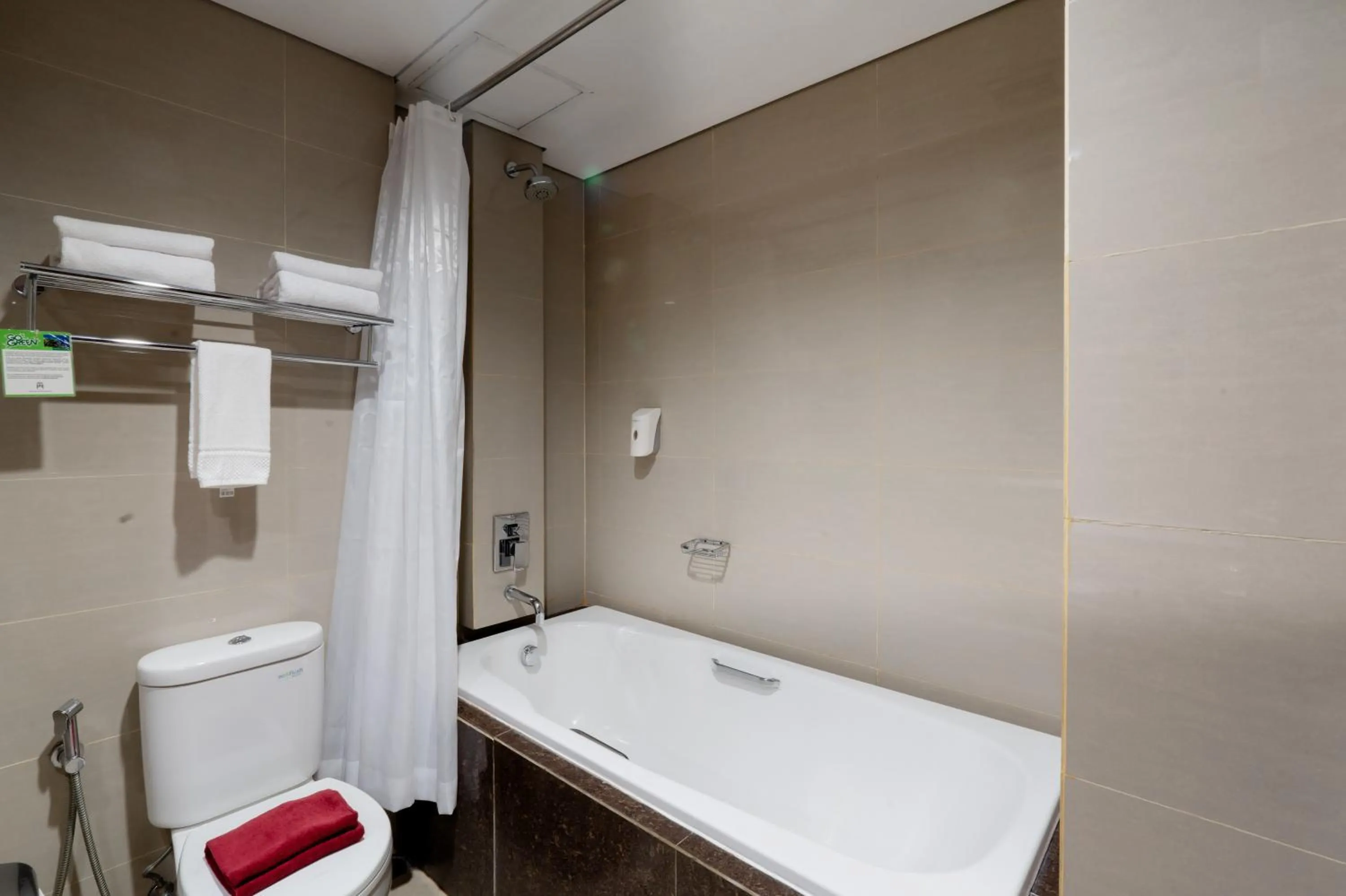 Toilet in Atrium Premiere Hotel Yogyakarta Ambarukmo