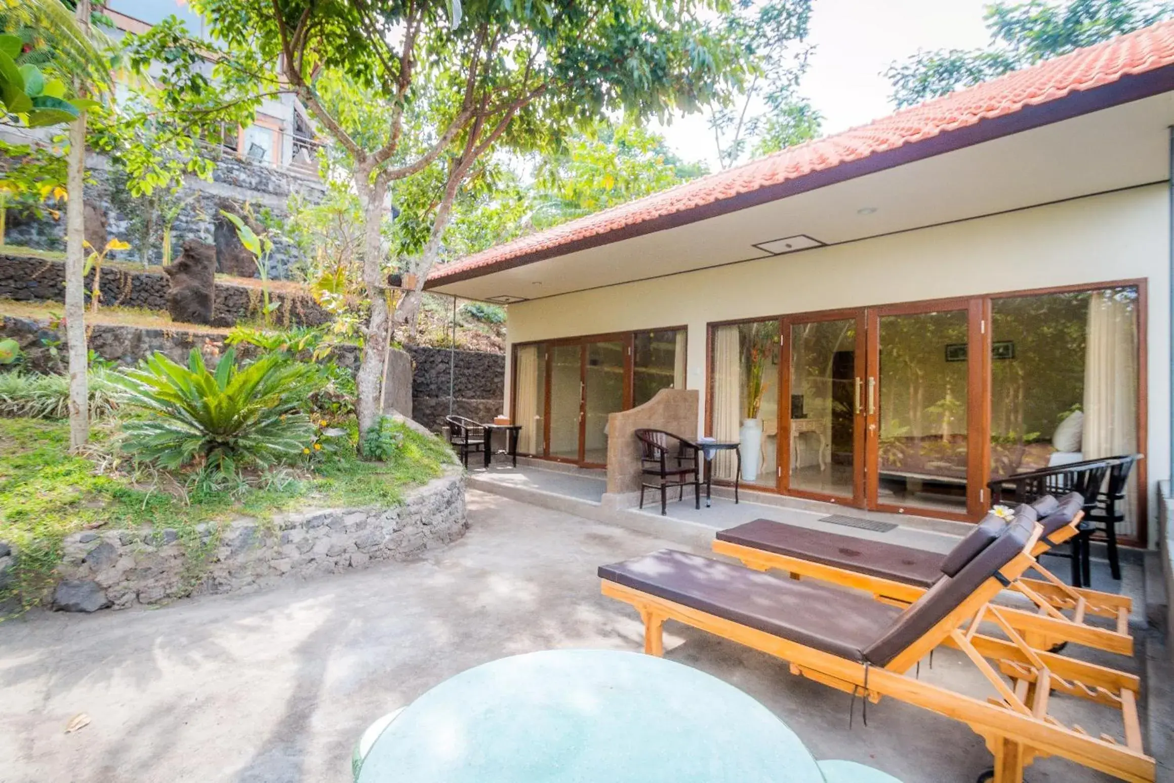 Facade/entrance in The Kayuan Facade/entrance in The Kayuan