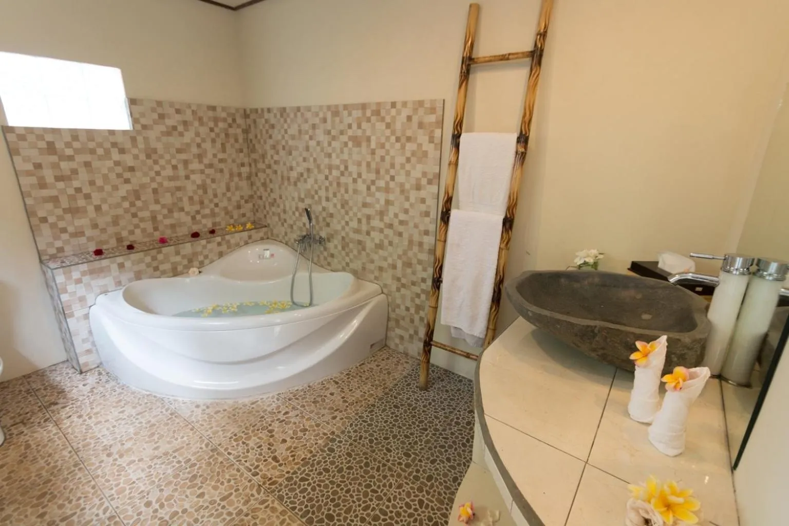 Bathroom in The Kayuan