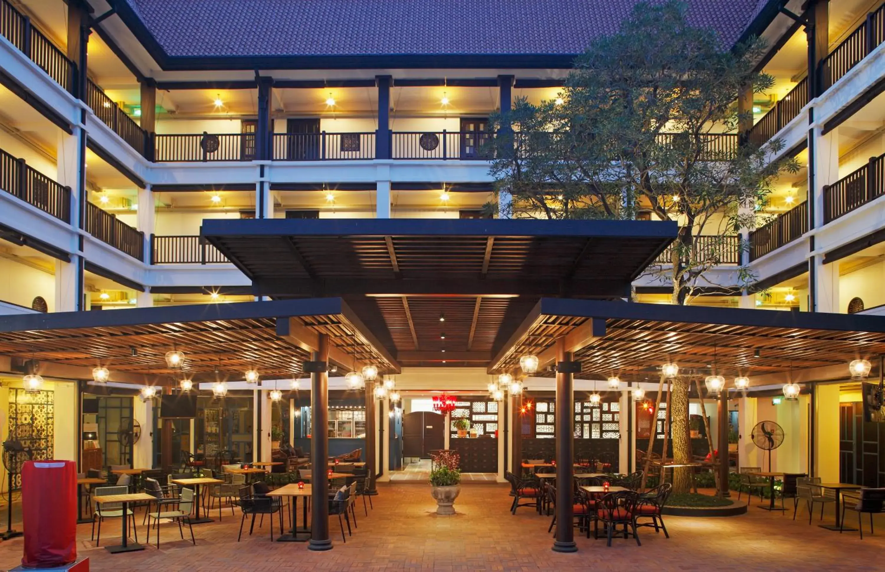 Restaurant/places to eat in Baan Chart Restaurant/places to eat in Baan Chart