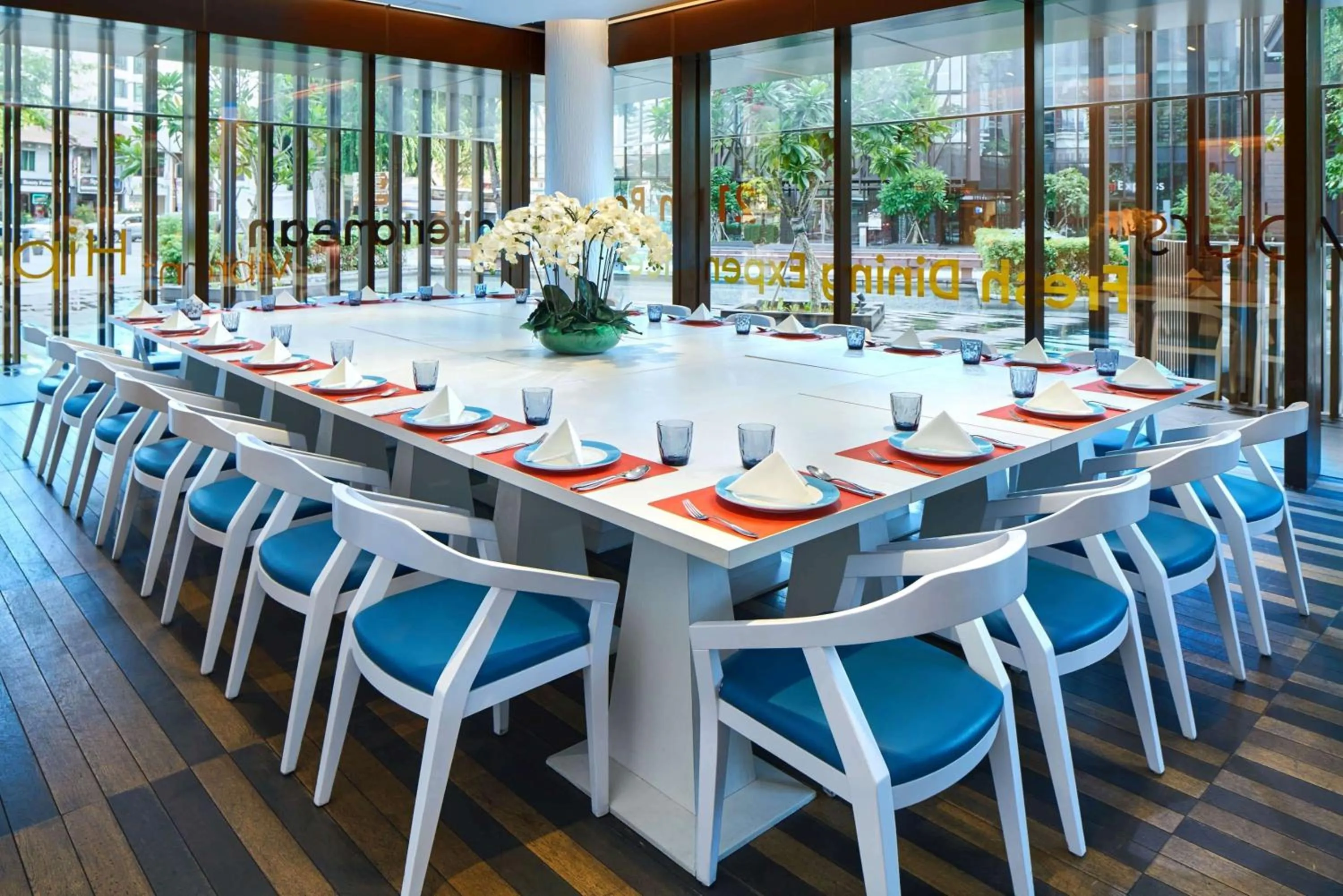 Restaurant/Places to Eat in Days Hotel by Wyndham Singapore at Zhongshan Park