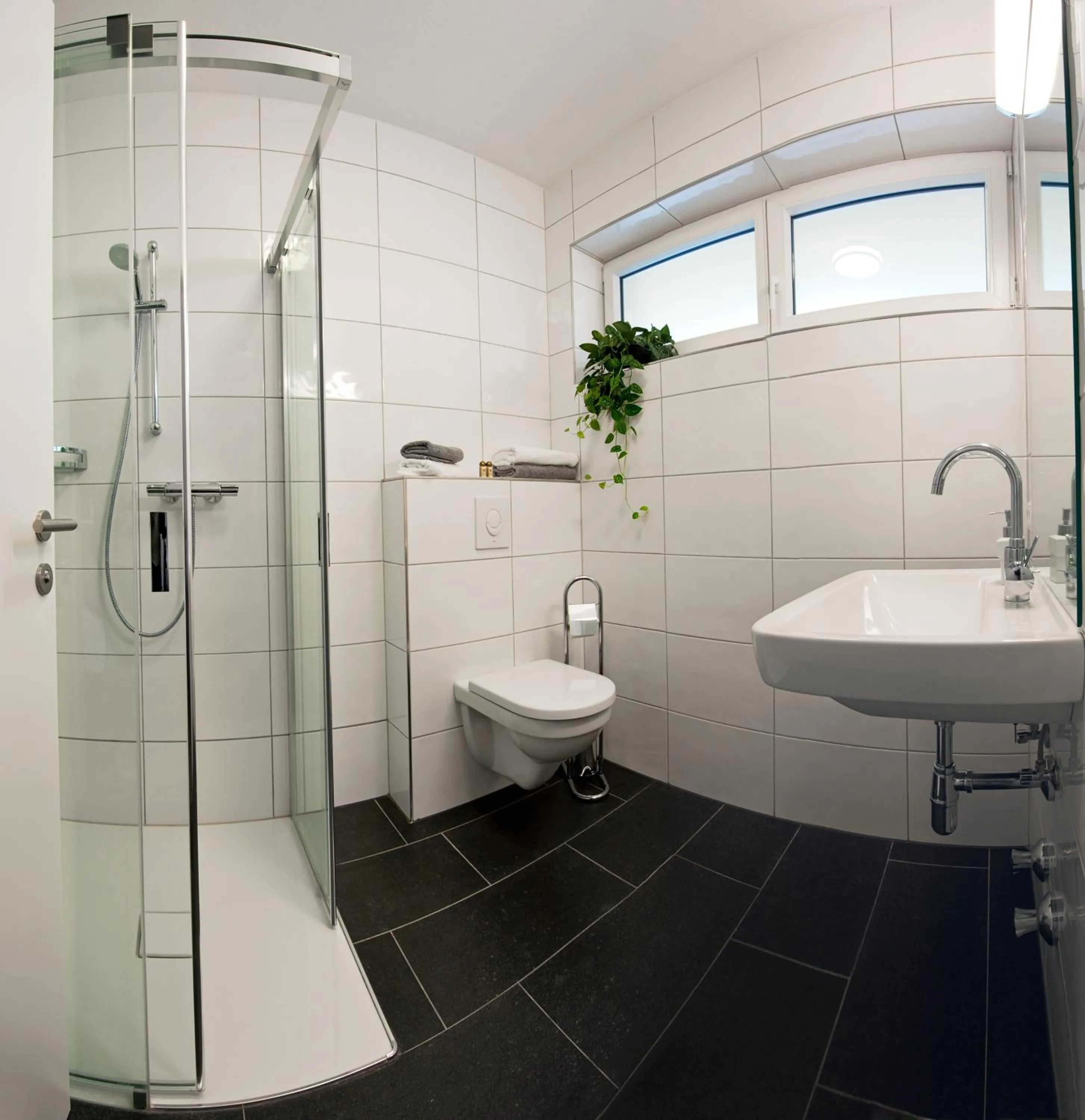 Bathroom in Café-Pension Margret