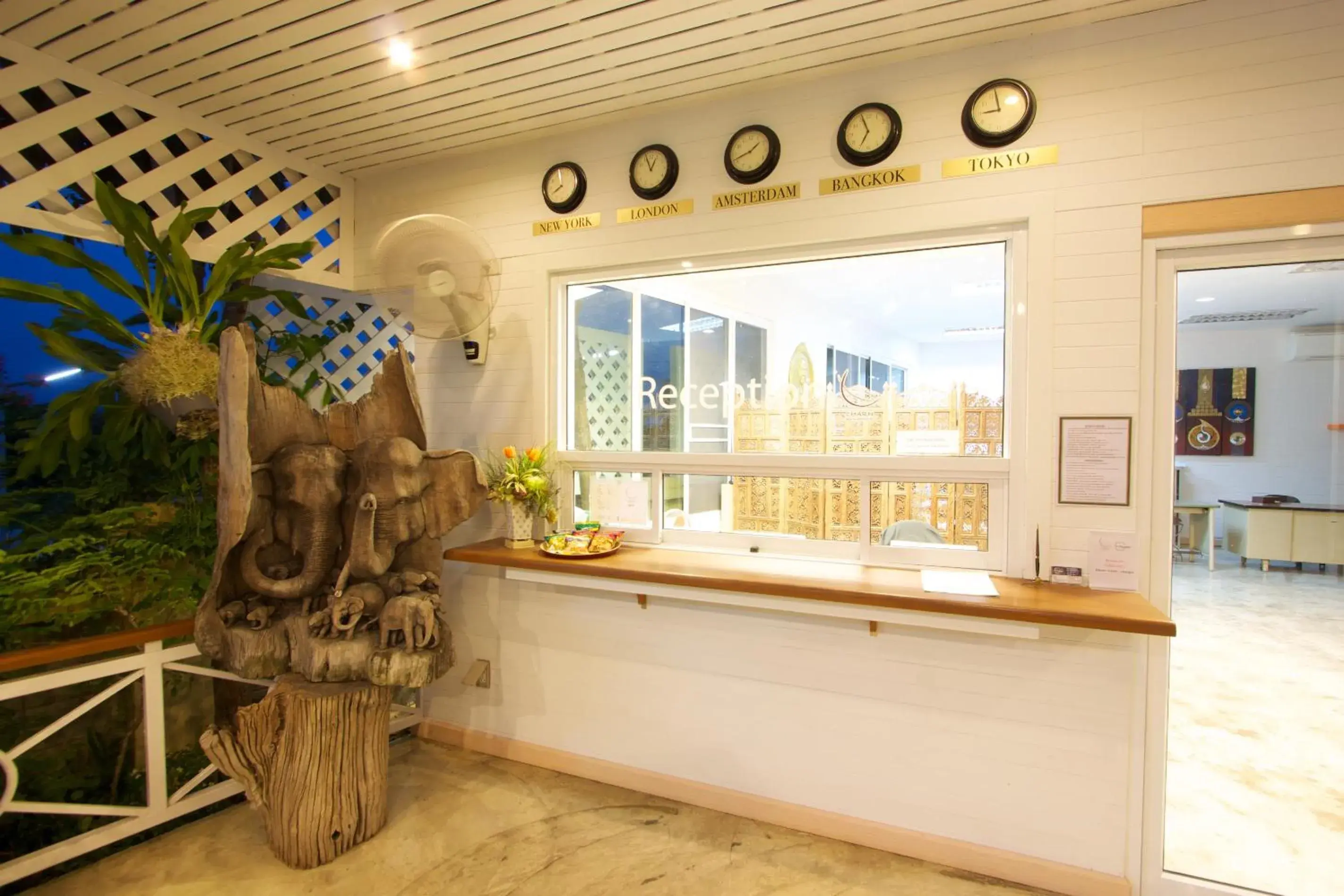 Lobby or reception in Charn Residence Lobby or reception in Charn Residence