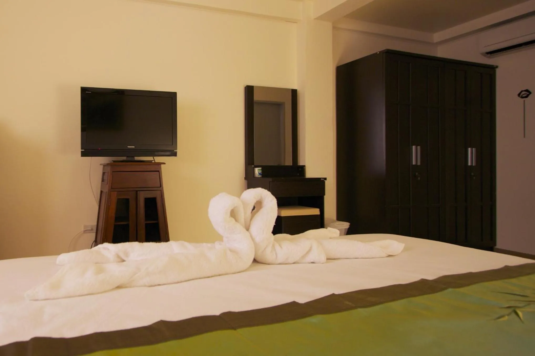 TV and multimedia, Bed in Charn Residence