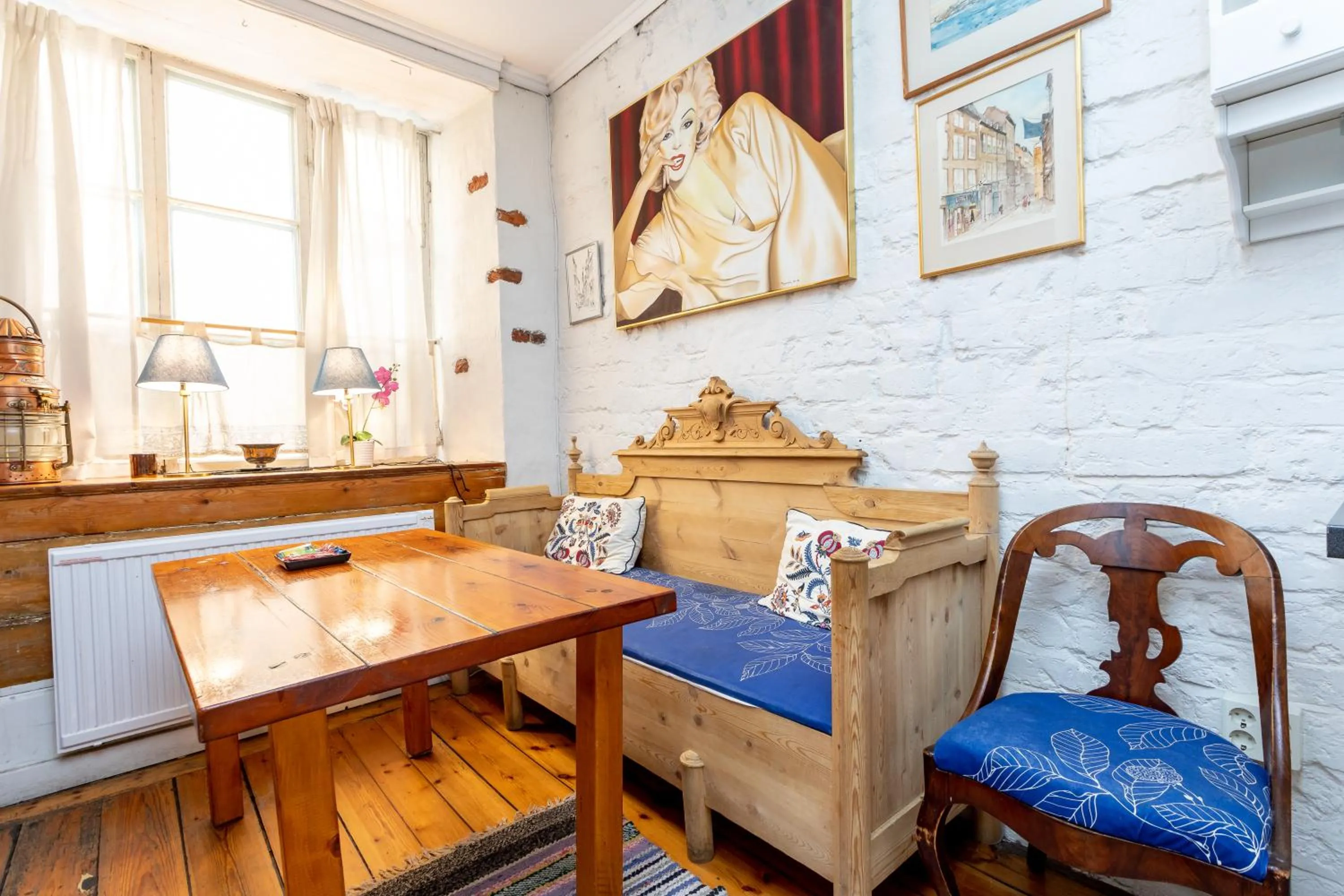 Dining area in ApartDirect Gamla Stan
