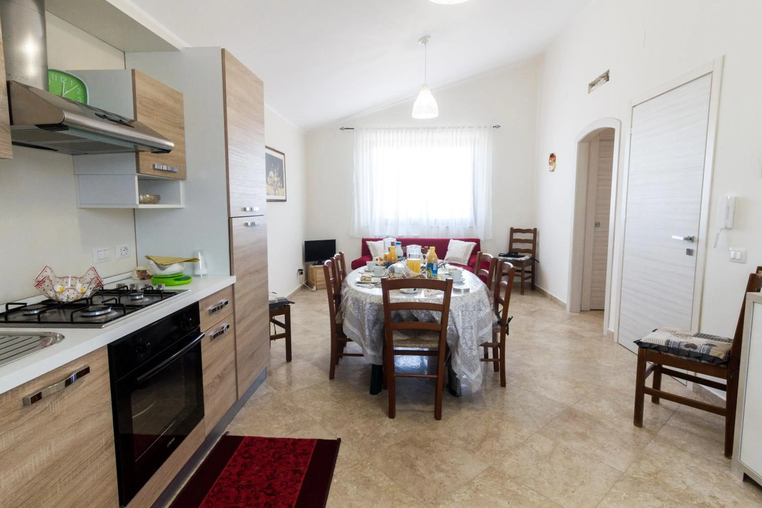 Kitchen or kitchenette in A casa di Simona