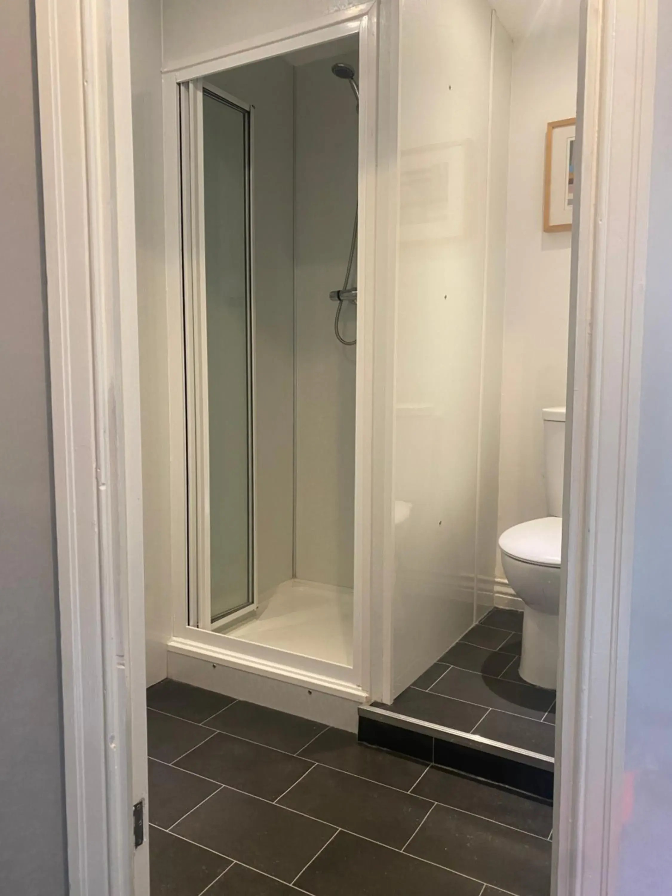 Double Room with ensuite in The Brighton Double Room with ensuite in The Brighton