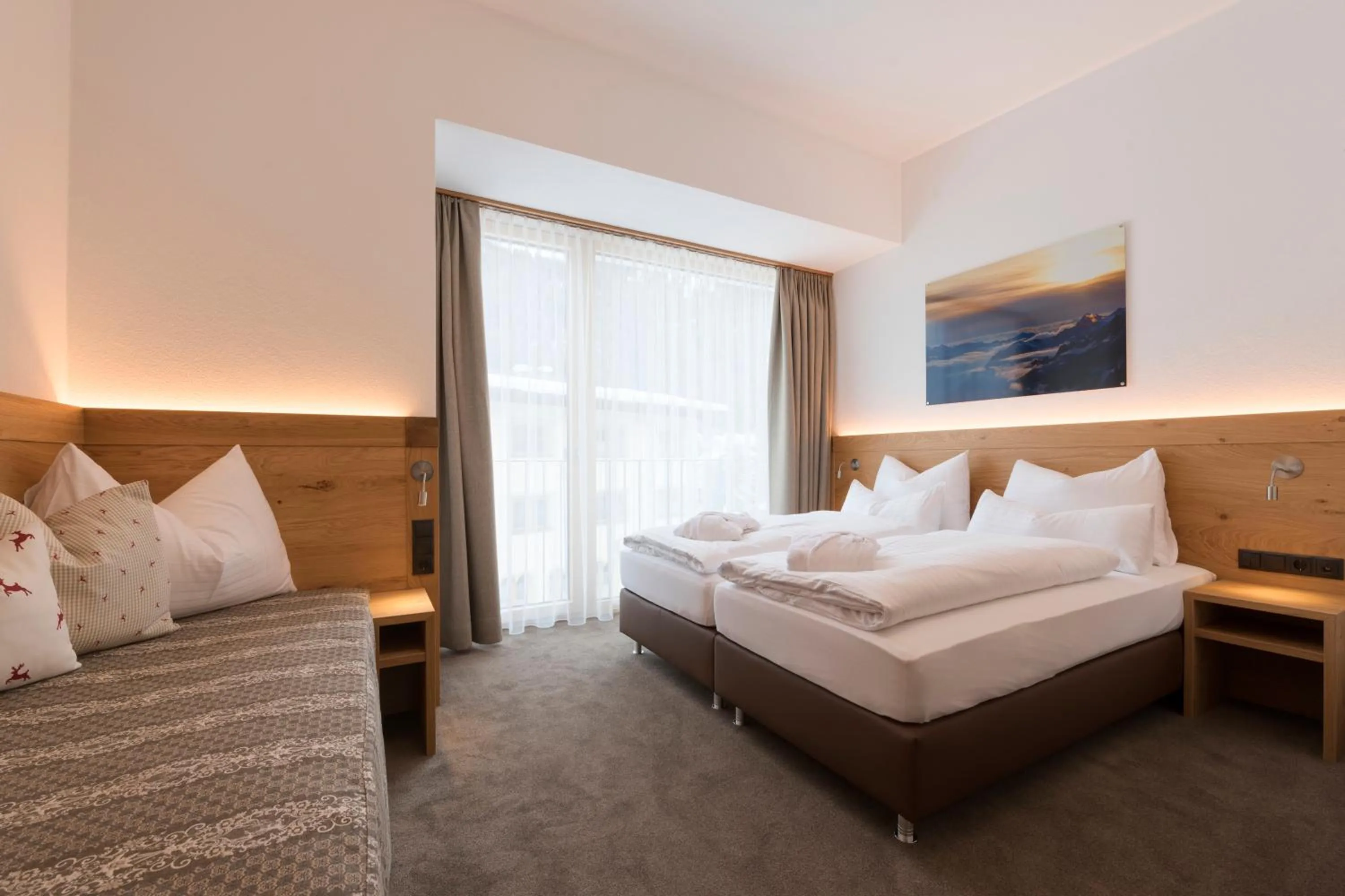 Bed in Anthony's Peaks & Pillows