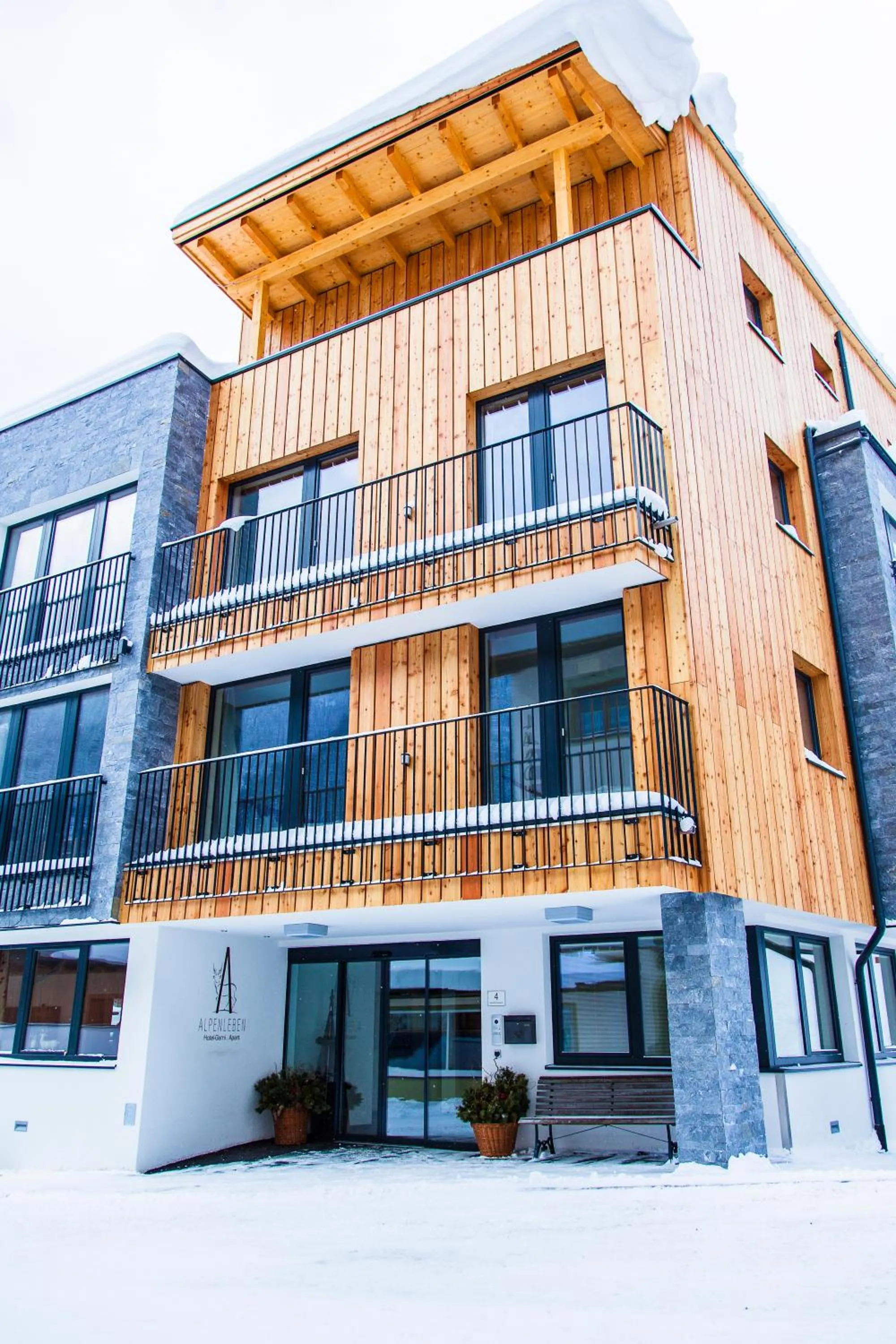 Facade/entrance in Alpenleben