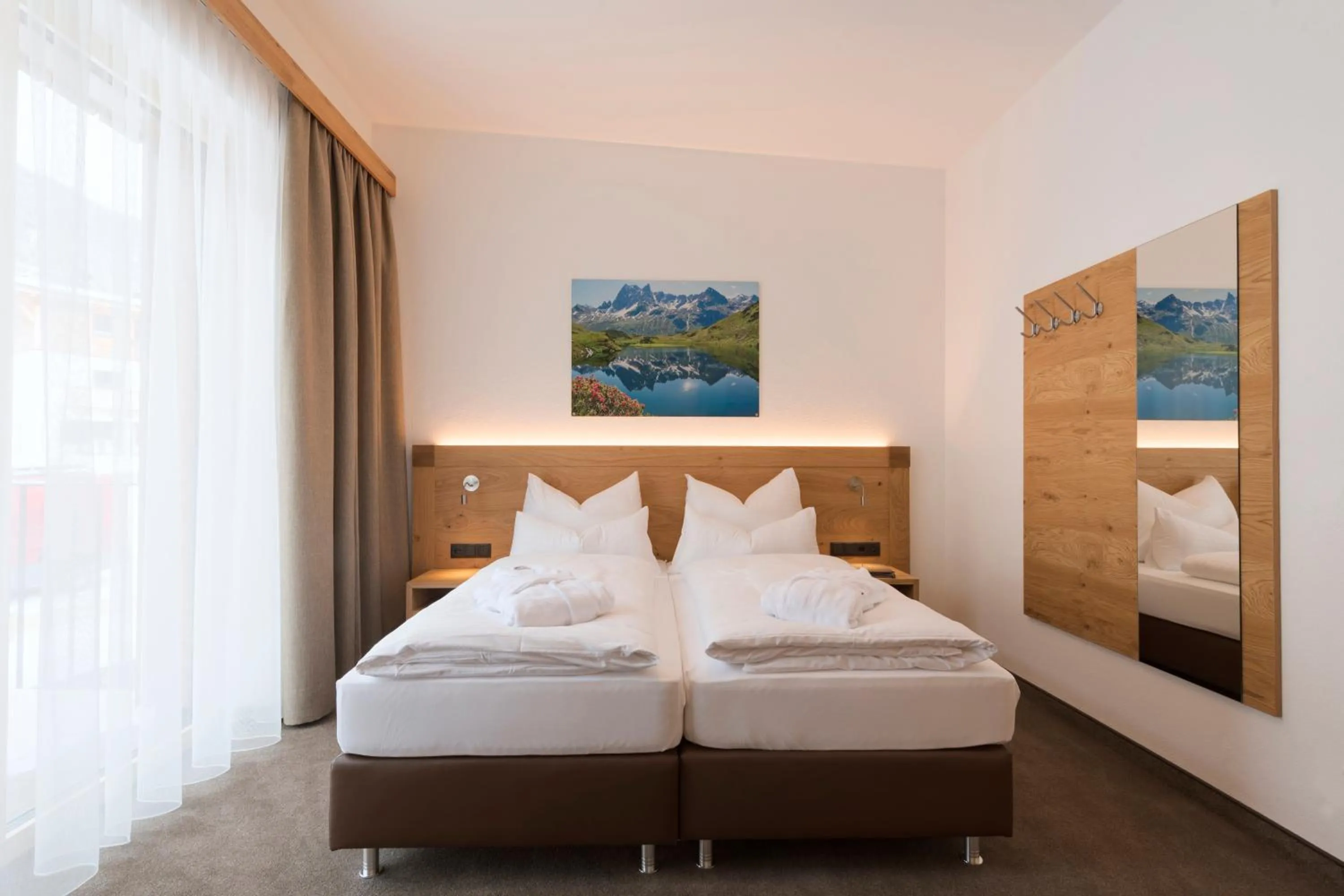 Bedroom, Bed in Alpenleben