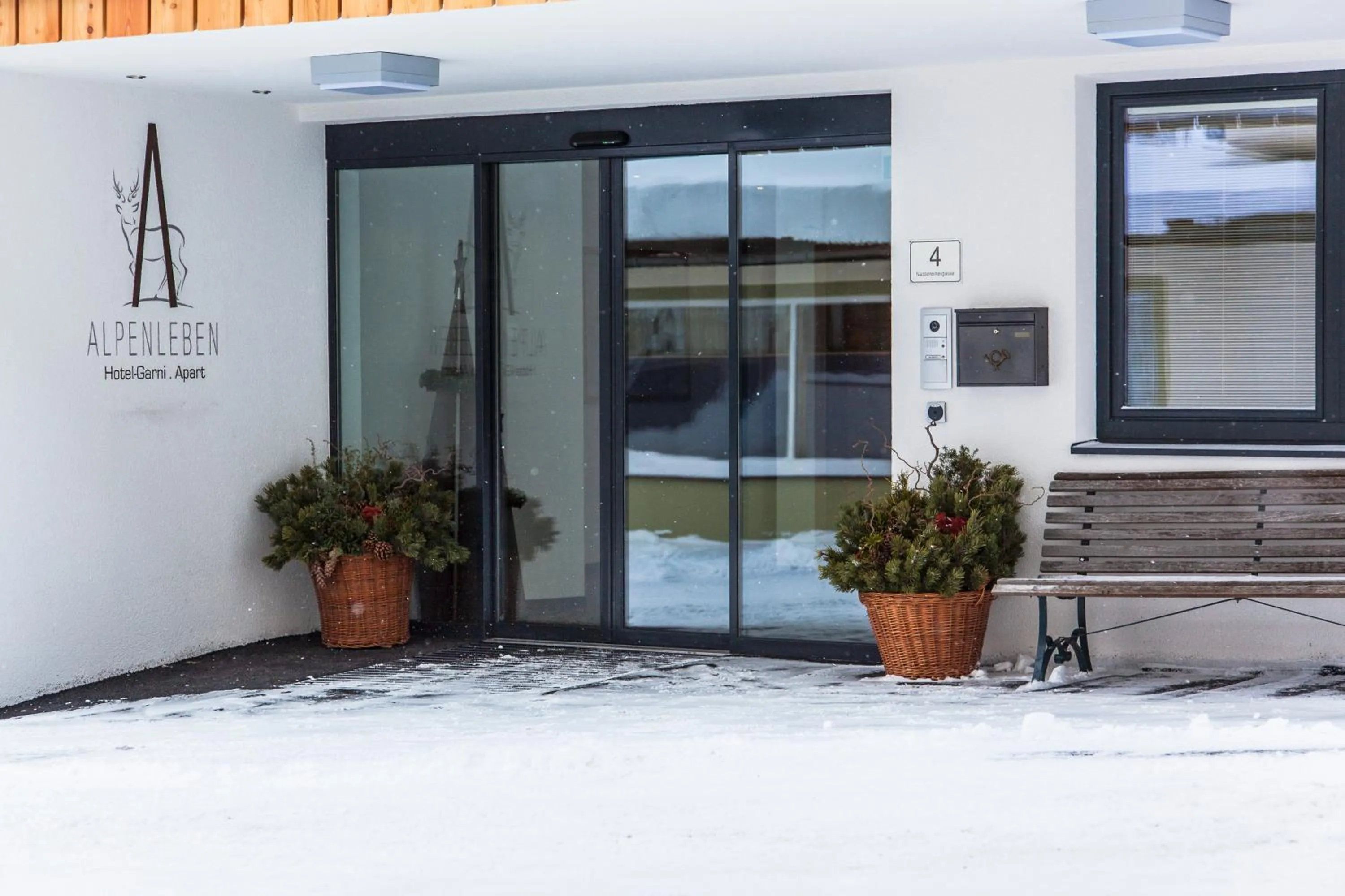 Facade/entrance in Alpenleben