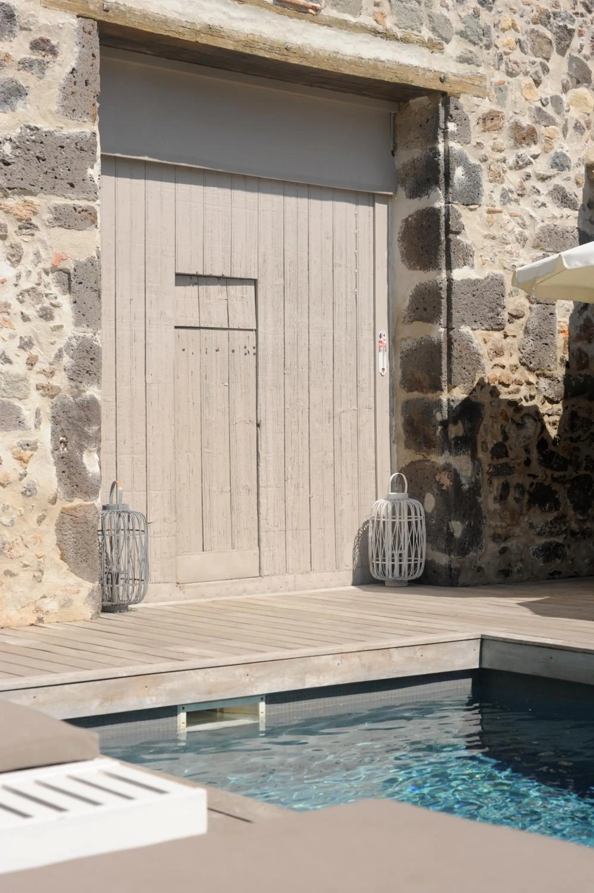 Day in Les Chambres d'Andrea