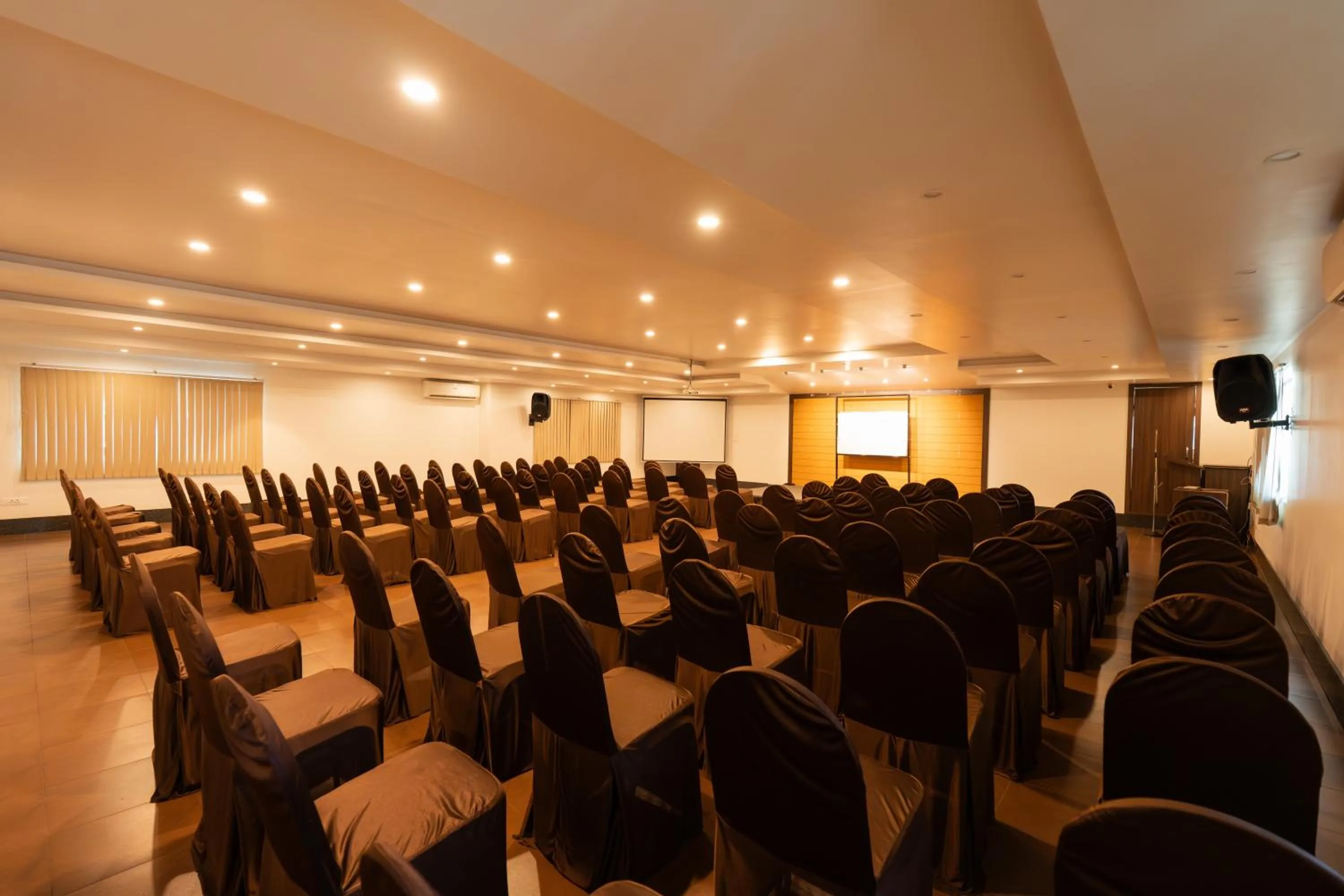 Hotel Karuna Residency