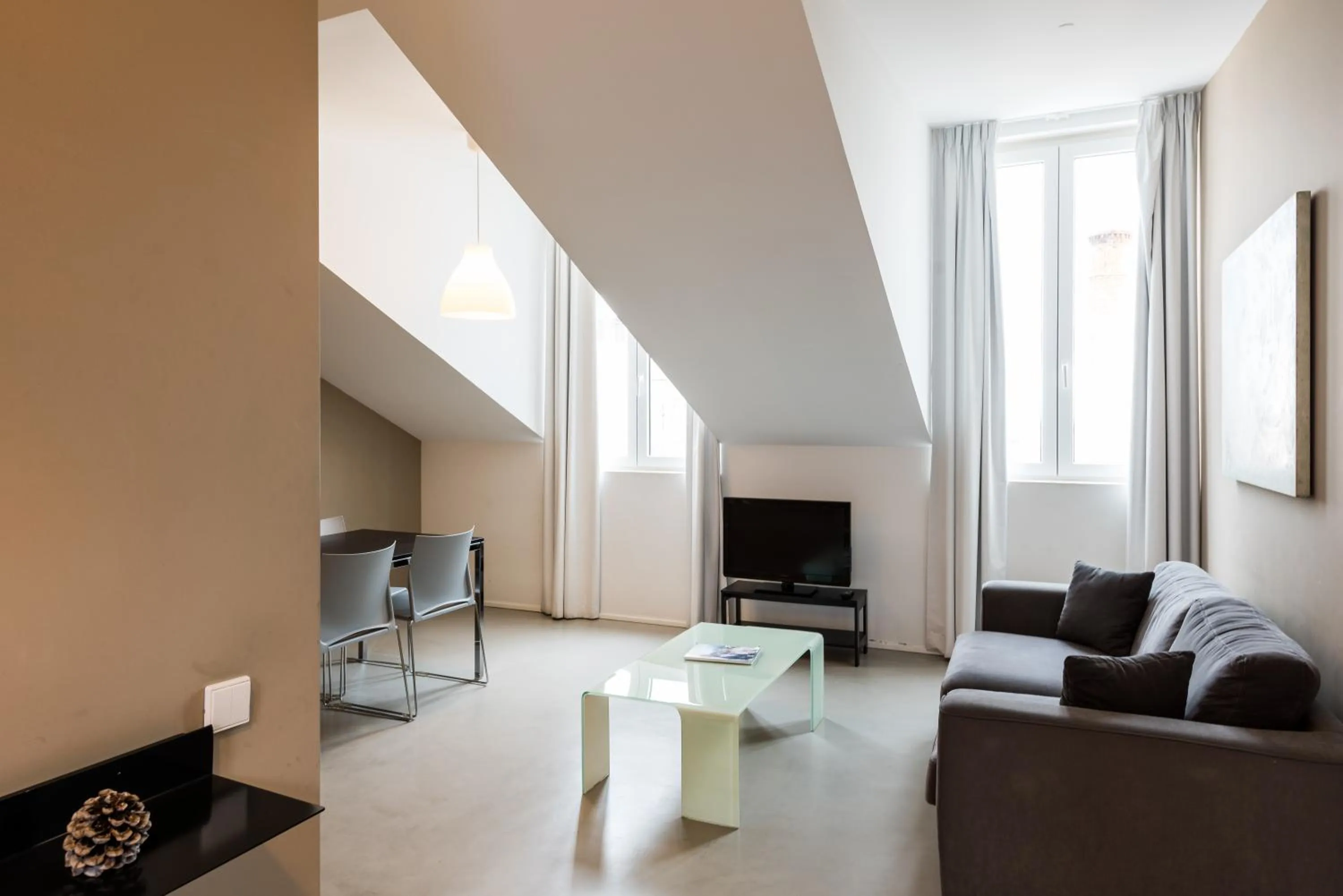 TV and multimedia in Alfama - Lisbon Lounge Suites